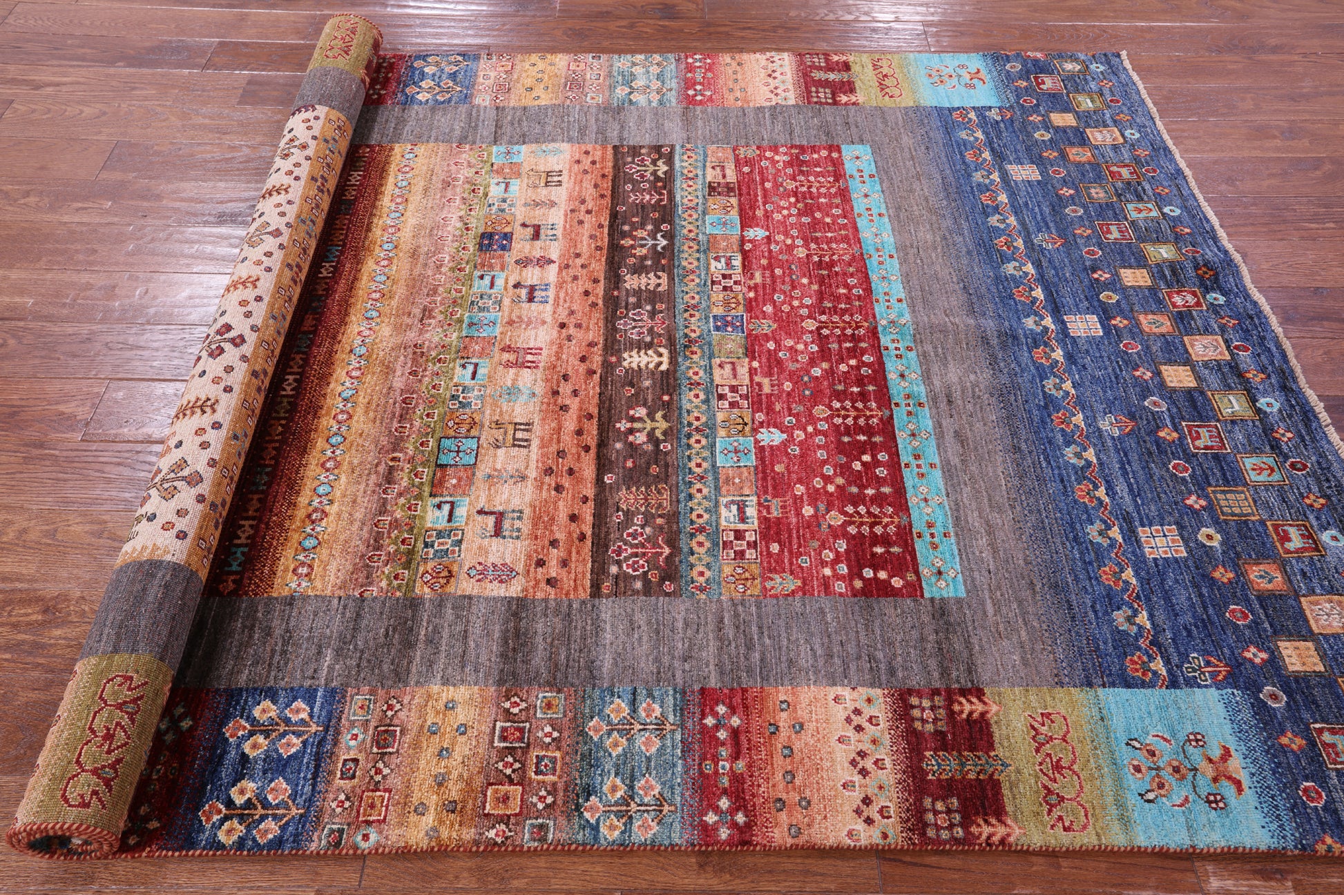 Tribal Persian Gabbeh Hand Knotted Wool Rug - 5' 7" X 7' 11" - Golden Nile