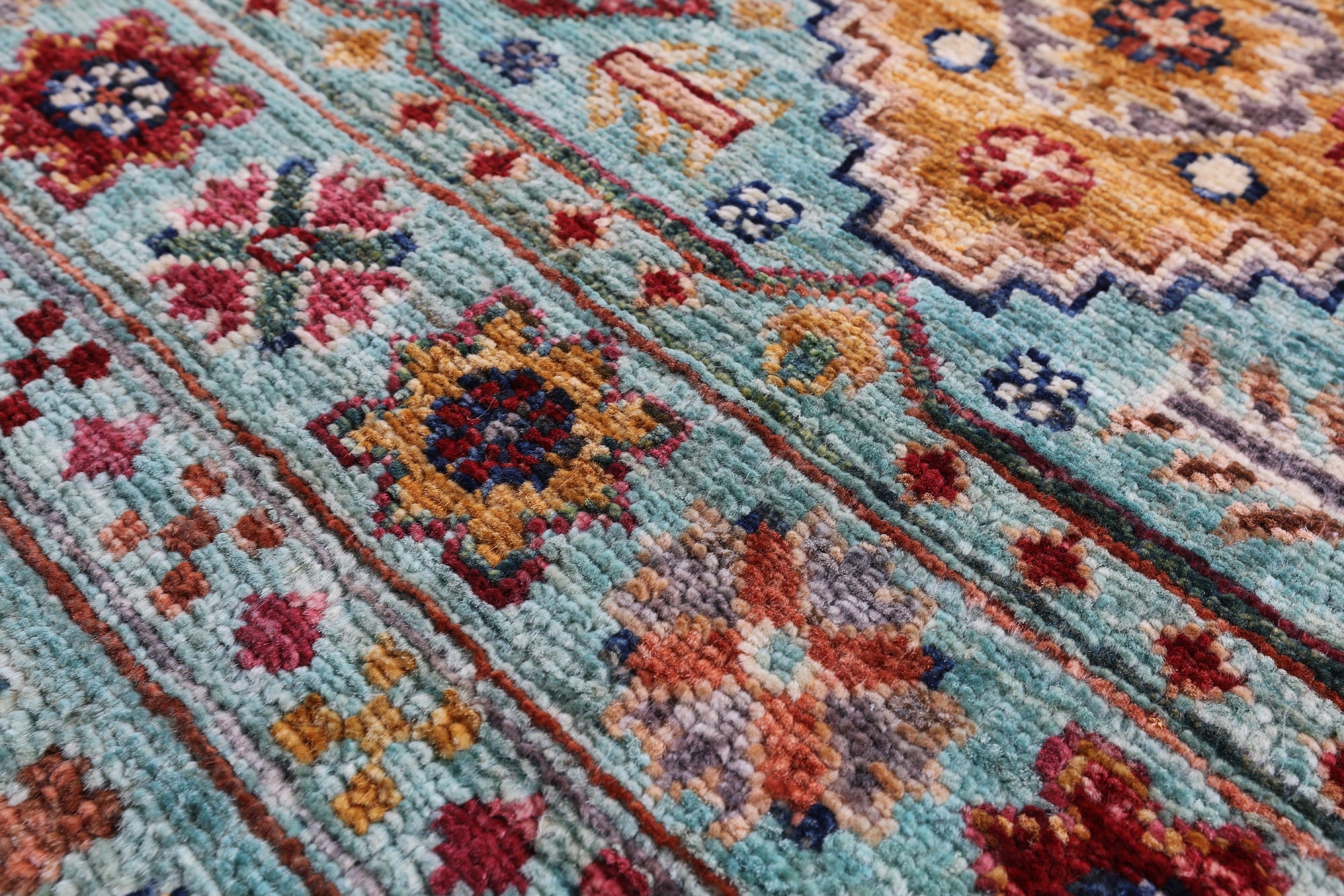 Khorjin Persian Gabbeh Hand Knotted Wool Rug - 5' 7" X 7' 7" - Golden Nile