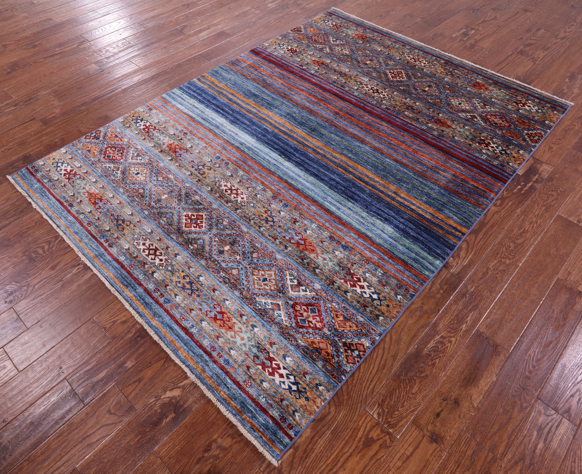 Khorjin Persian Gabbeh Handmade Wool Rug - 5' 7" X 7' 9" - Golden Nile