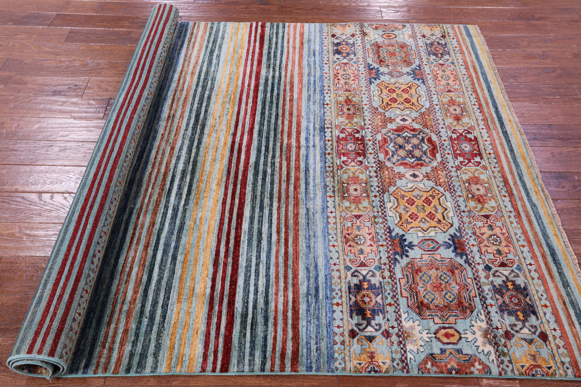 Khorjin Persian Gabbeh Hand Knotted Wool Rug - 5' 7" X 7' 10" - Golden Nile