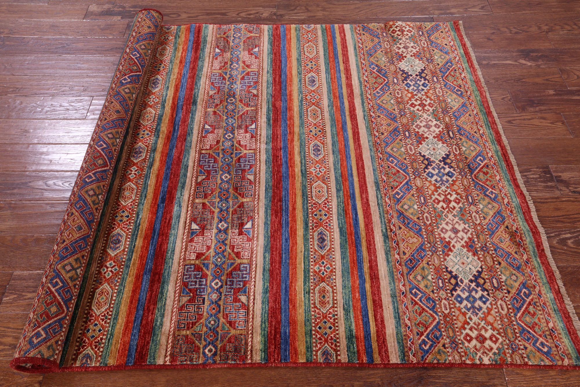 Khorjin Persian Gabbeh Hand Knotted Wool Rug - 4' 11" X 6' 5" - Golden Nile