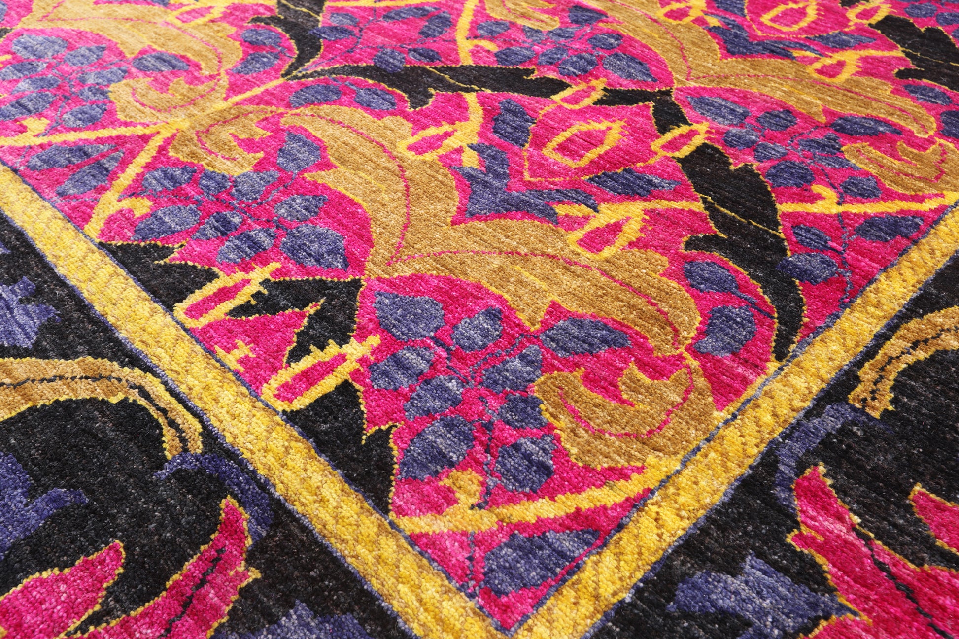 Pink Square William Morris Hand Knotted Wool Area Rug - 8' 10" X 9' 1" - Golden Nile