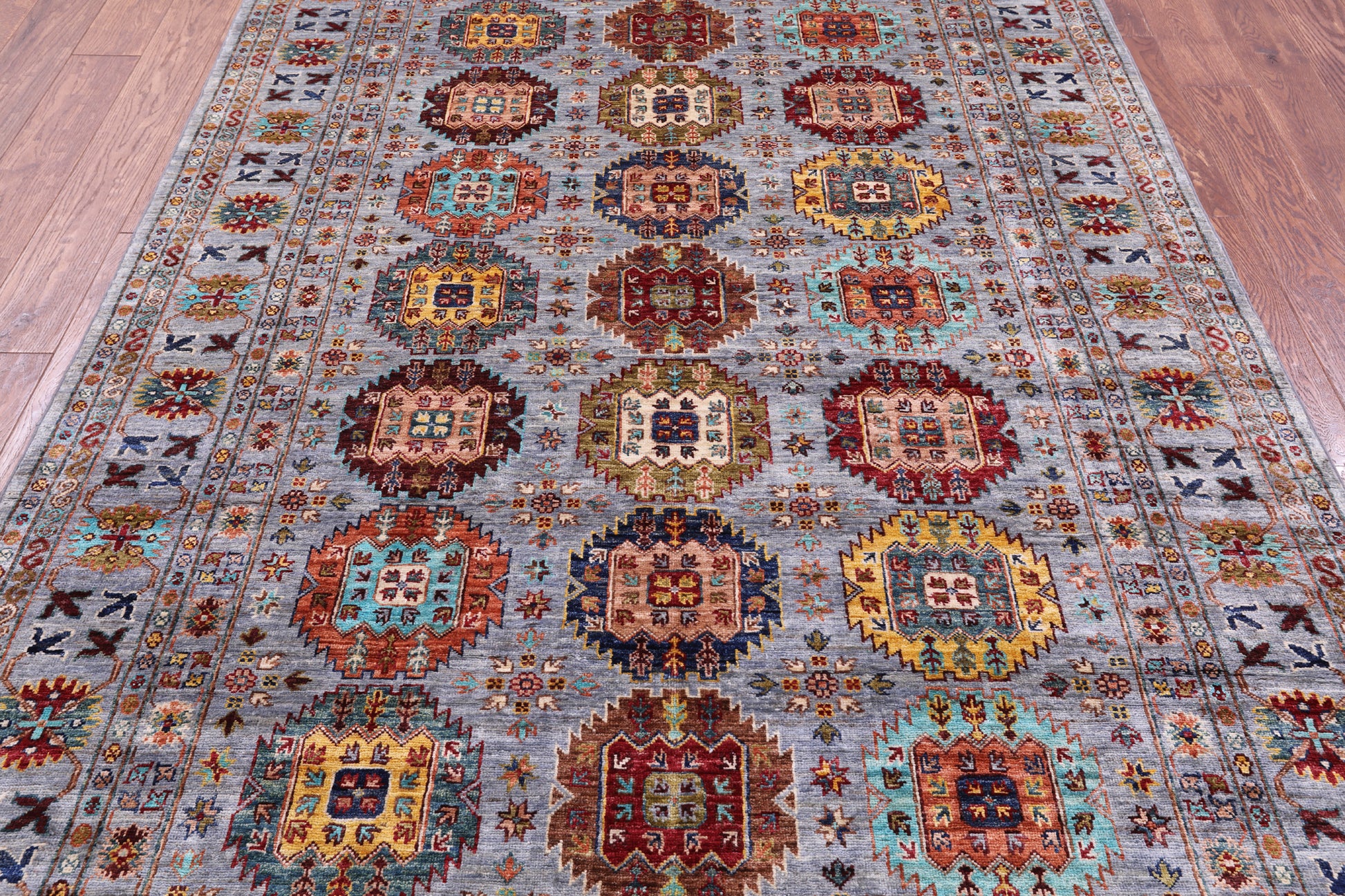 Turkmen Ersari Hand Knotted Wool Rug - 5' 7" X 8' 6" - Golden Nile