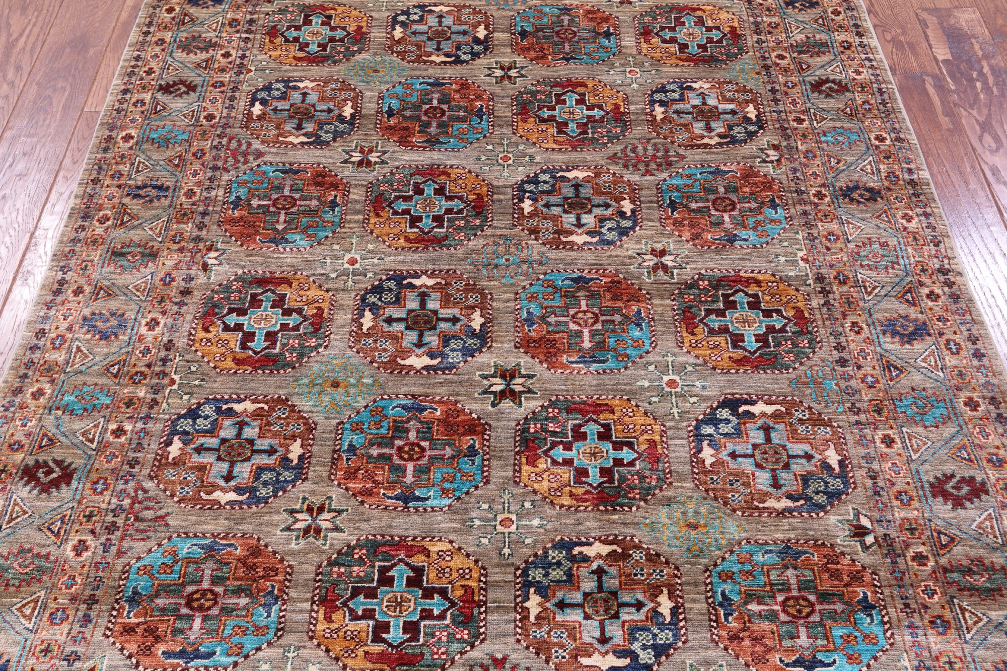 Turkmen Ersari Hand Knotted Wool Rug - 5' 0" X 6' 6" - Golden Nile