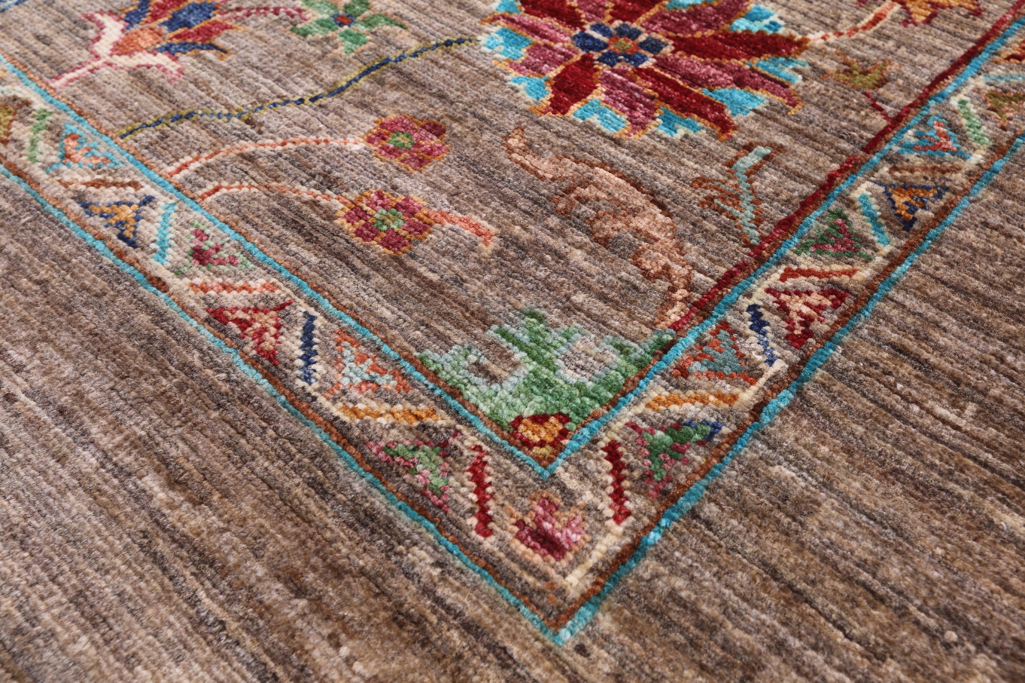 Peshawar Hand Knotted Wool Rug - 5' 1" X 6' 8" - Golden Nile