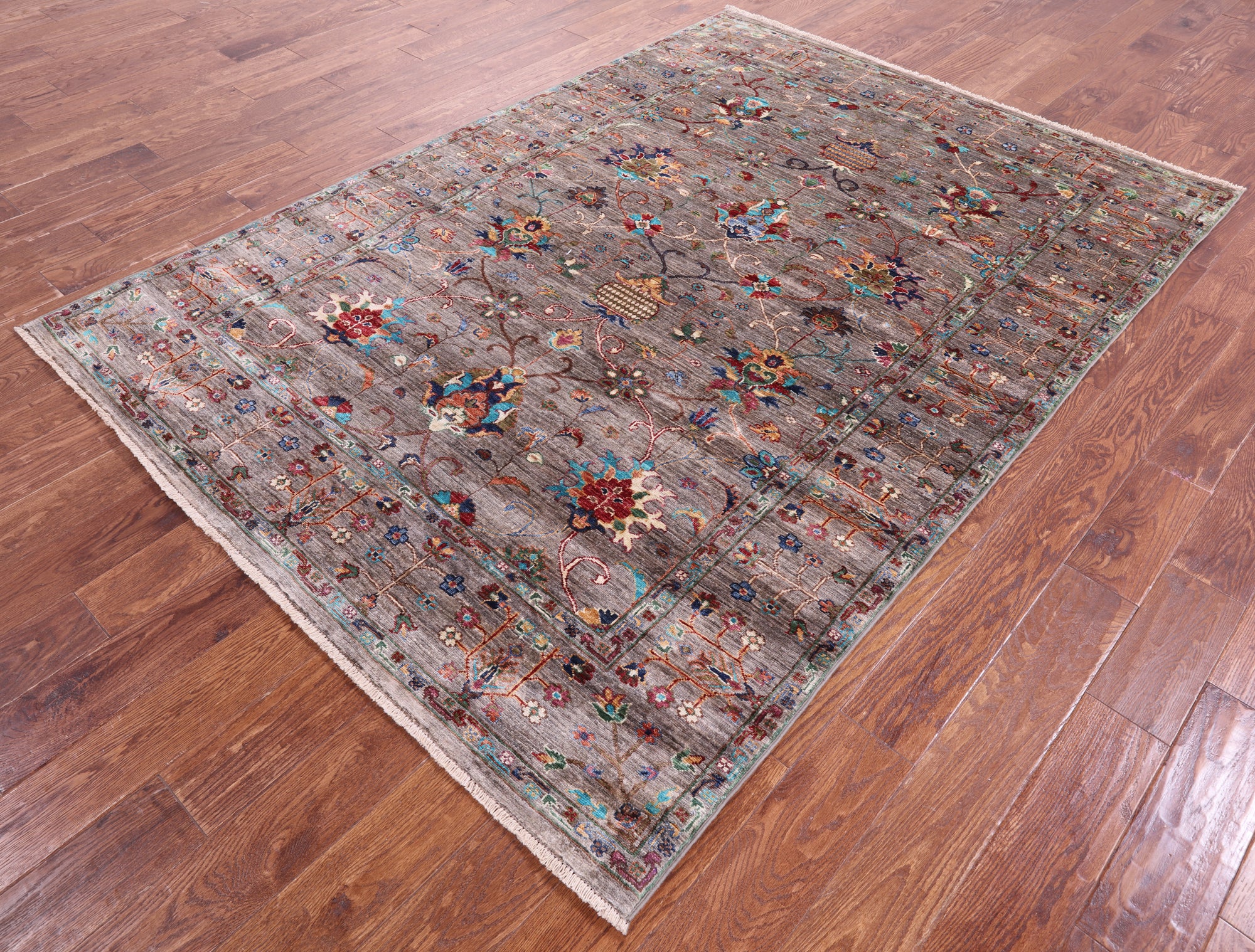 Peshawar Hand Knotted Wool Rug - 5' 7" X 7' 9" - Golden Nile