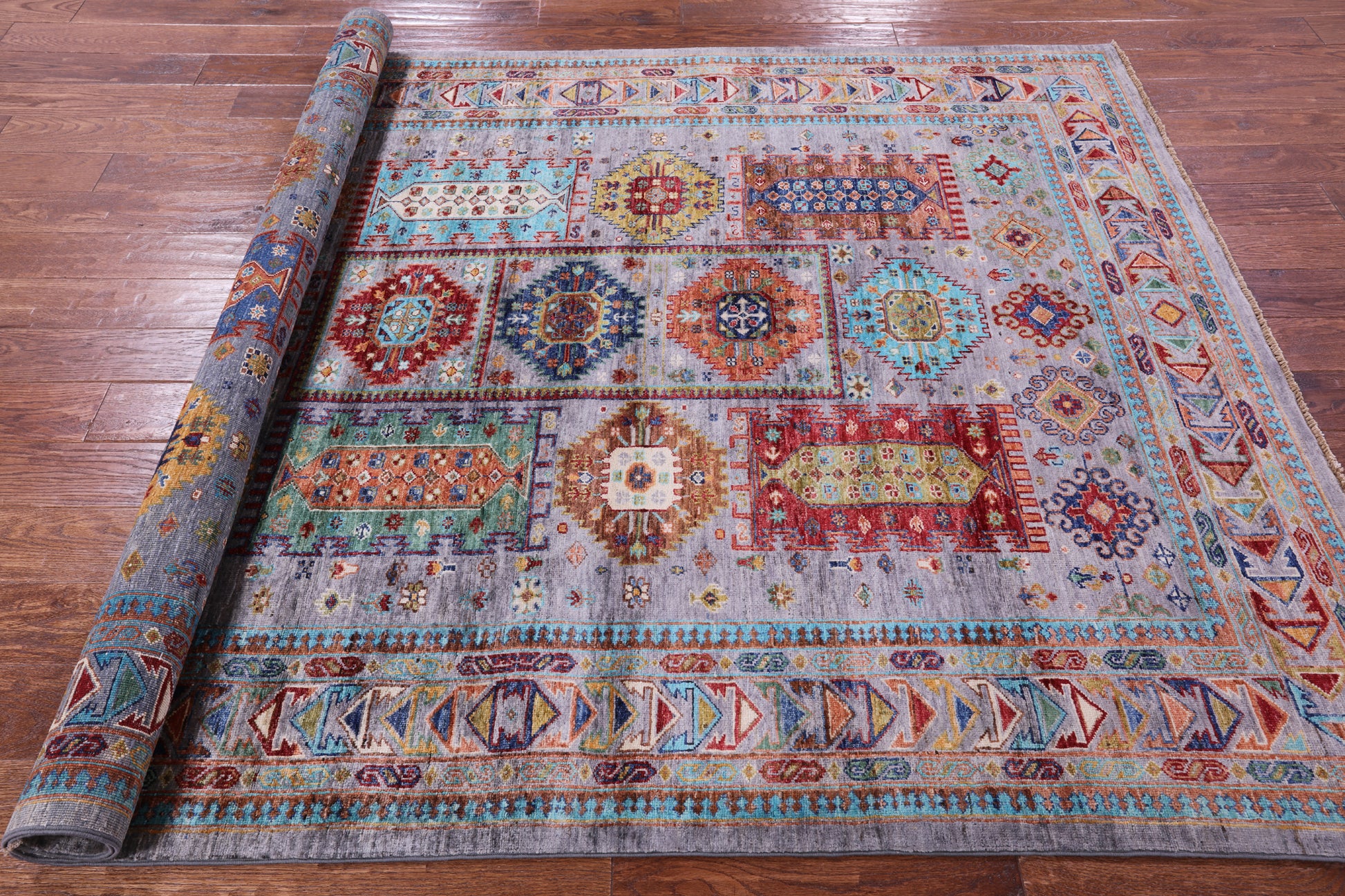 Grey Turkmen Ersari Hand Knotted Wool Rug - 5' 10" X 7' 9" - Golden Nile