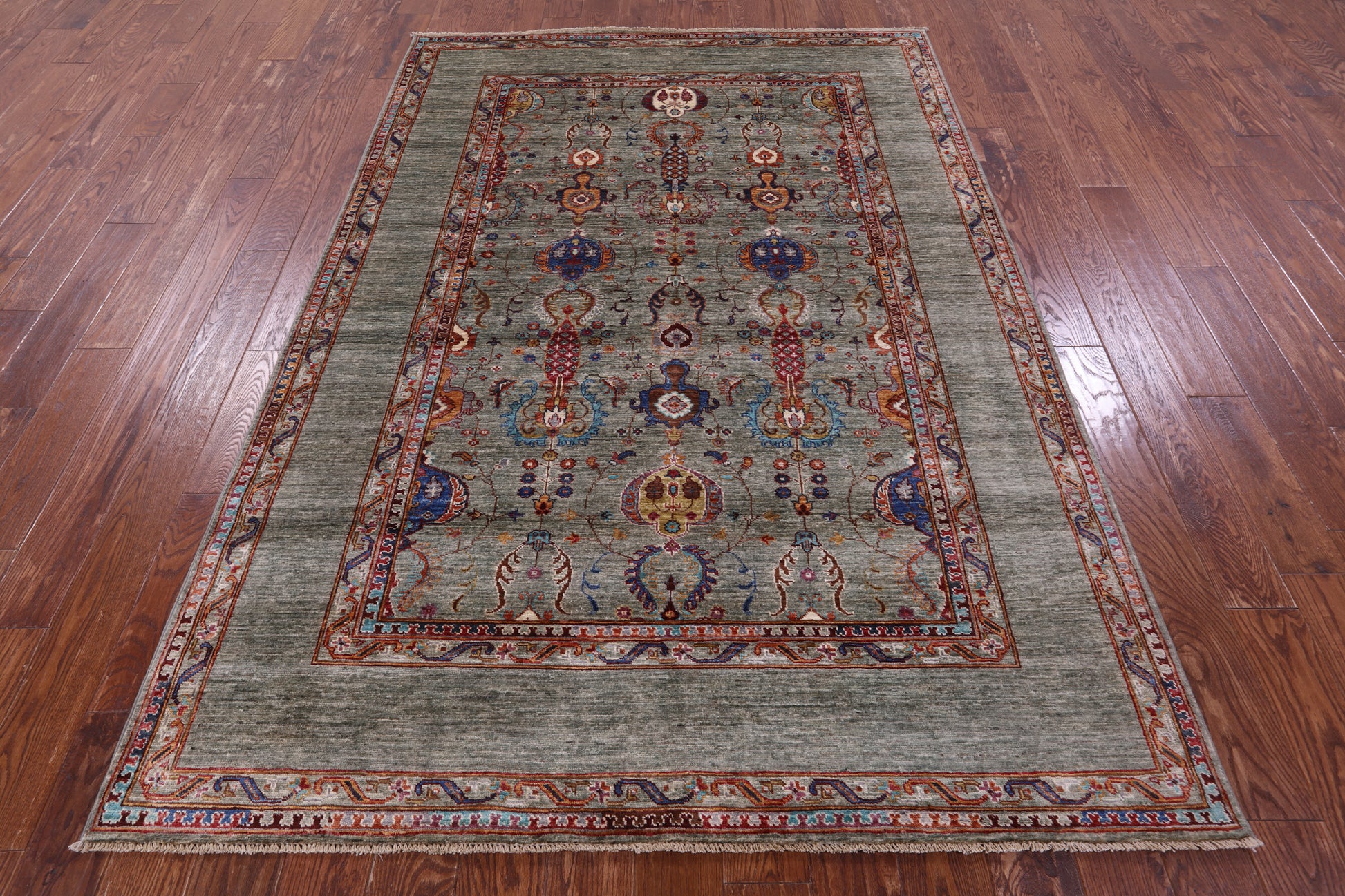 Green Peshawar Hand Knotted Wool Rug - 5' 7" X 8' 1" - Golden Nile