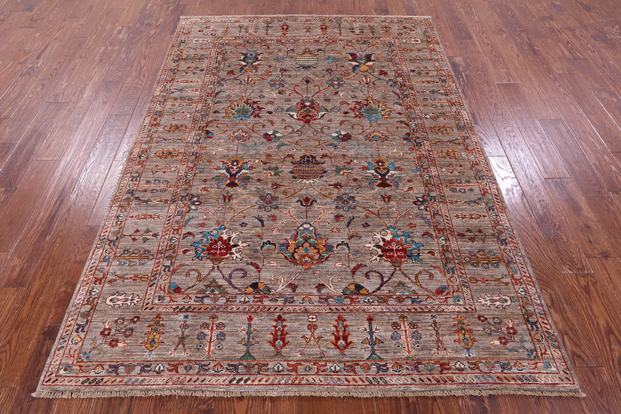 Peshawar Hand Knotted Wool Rug - 5' 9" X 7' 11" - Golden Nile