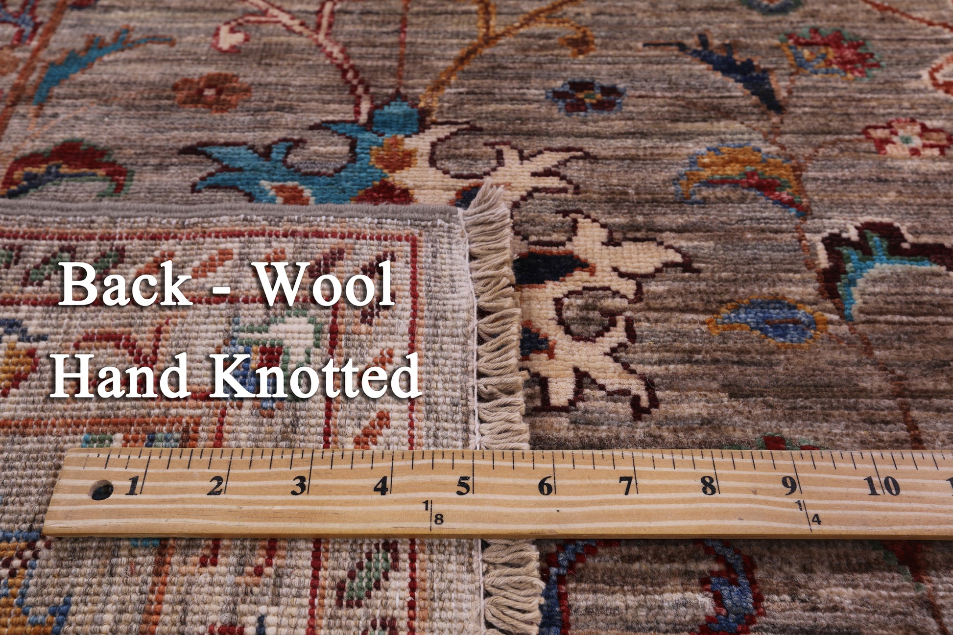 Peshawar Hand Knotted Wool Rug - 5' 9" X 7' 11" - Golden Nile