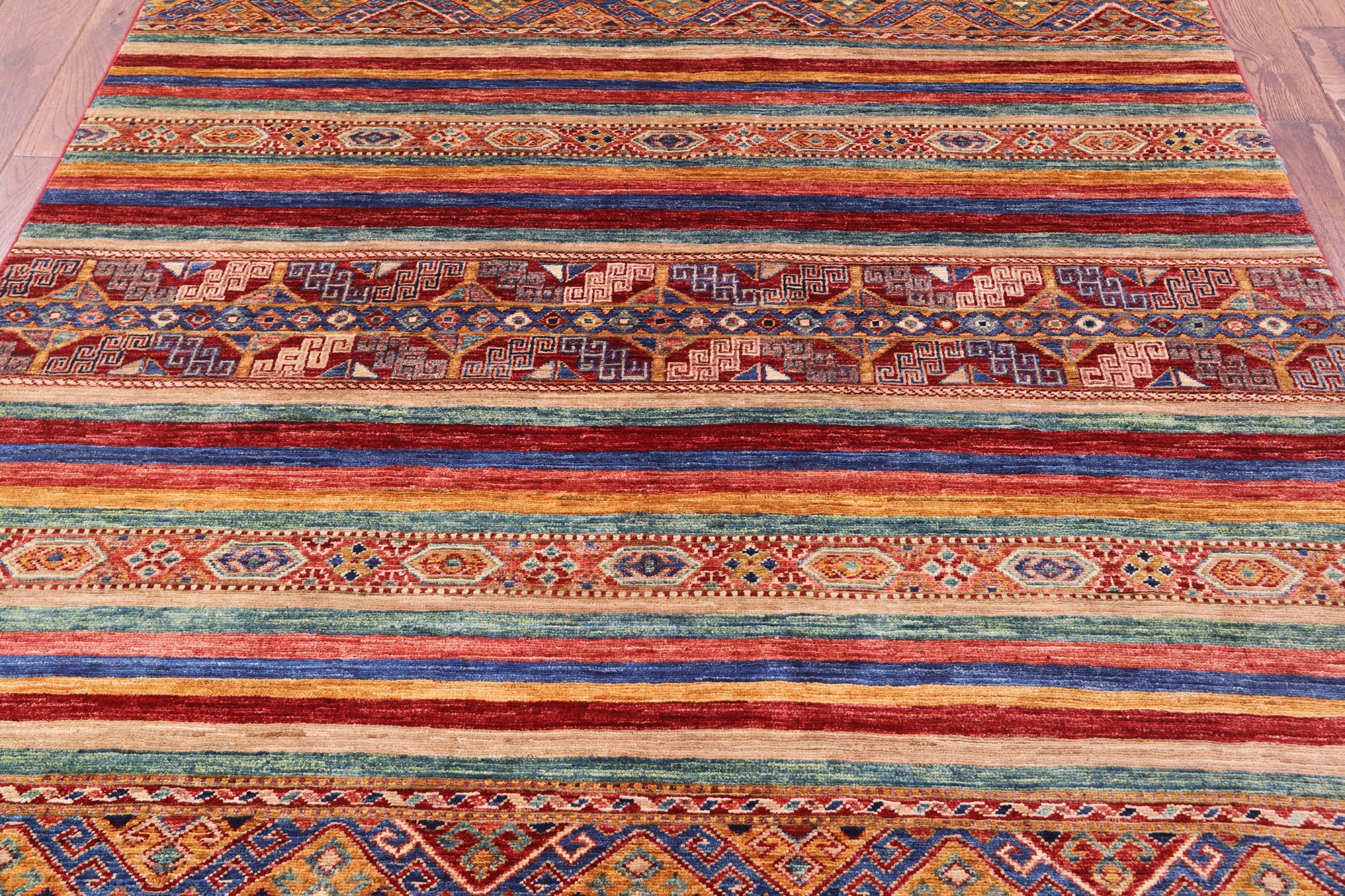 Khorjin Persian Gabbeh Hand Knotted Wool Rug - 4' 11" X 6' 5" - Golden Nile