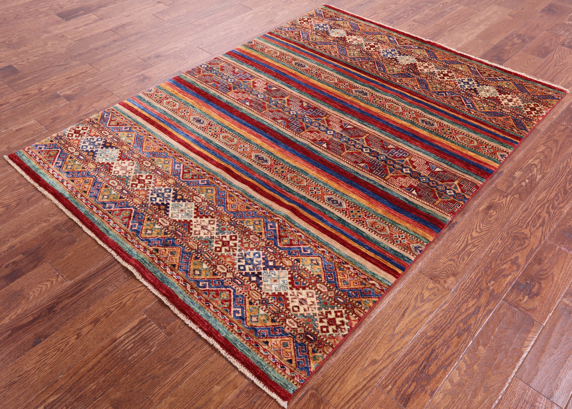 Khorjin Persian Gabbeh Hand Knotted Wool Rug - 4' 9" X 6' 7" - Golden Nile