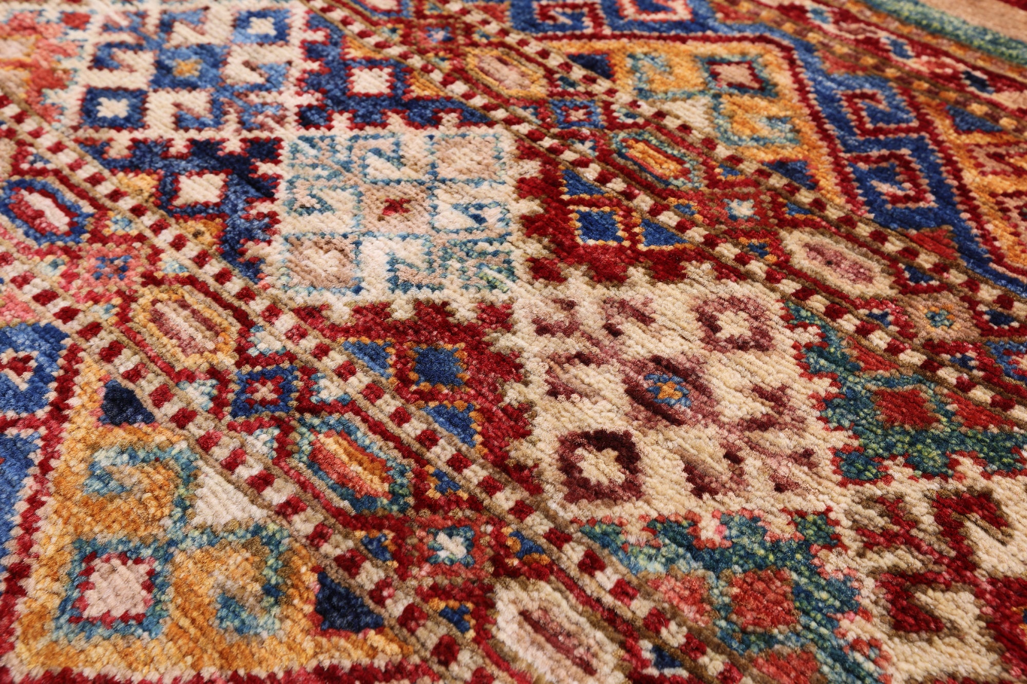 Khorjin Persian Gabbeh Hand Knotted Wool Rug - 4' 9" X 6' 7" - Golden Nile