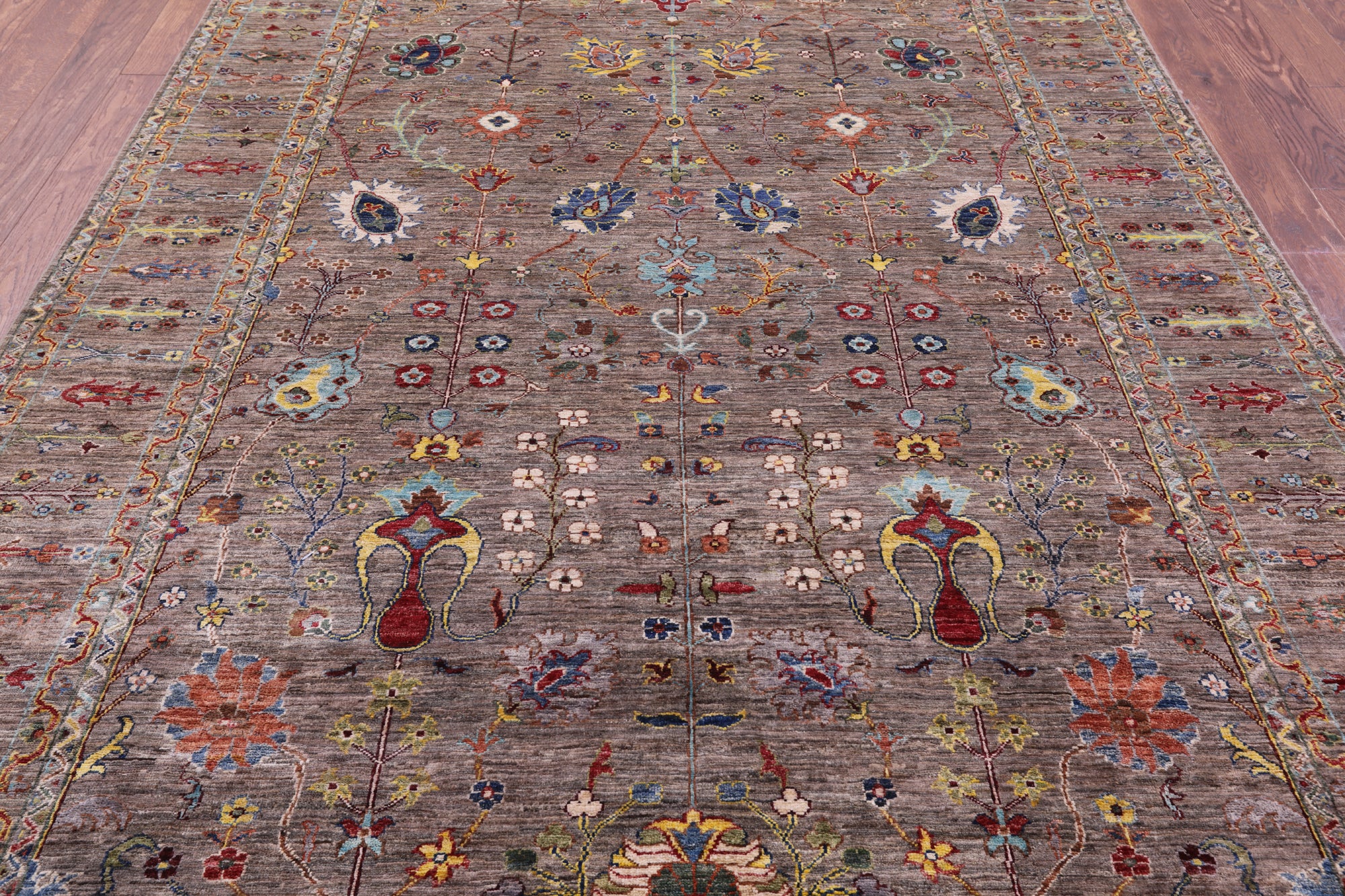 Peshawar Hand Knotted Wool Rug - 6' 9" X 9' 9" - Golden Nile