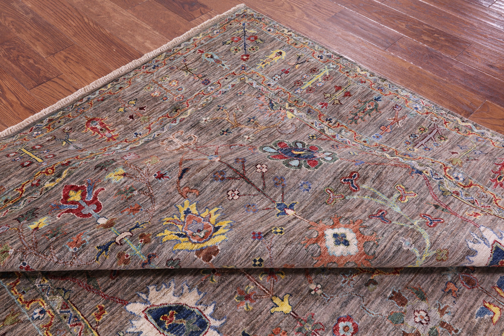 Peshawar Hand Knotted Wool Rug - 6' 9" X 9' 9" - Golden Nile
