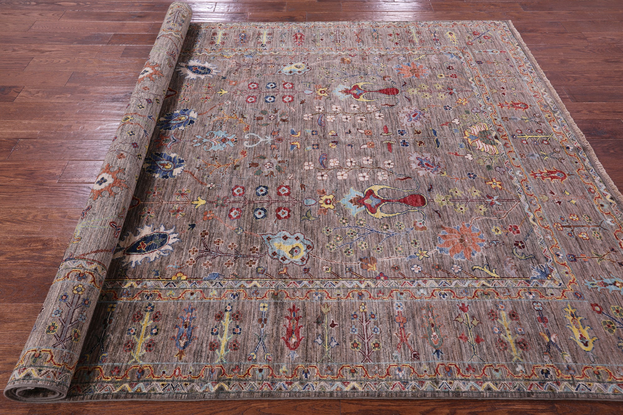 Peshawar Hand Knotted Wool Rug - 6' 9" X 9' 9" - Golden Nile