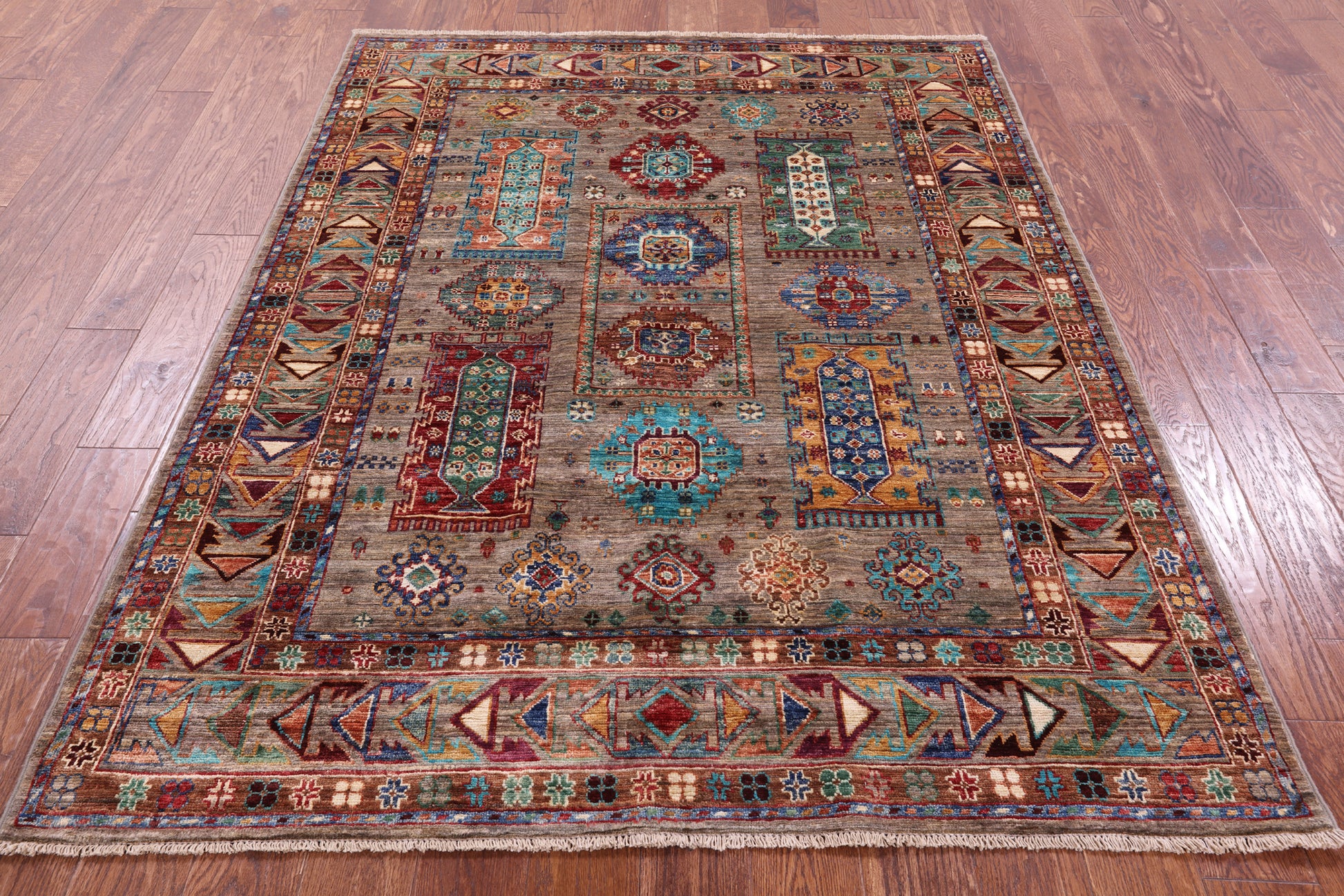 Turkmen Ersari Hand Knotted Wool Rug - 5' 1" X 6' 8" - Golden Nile