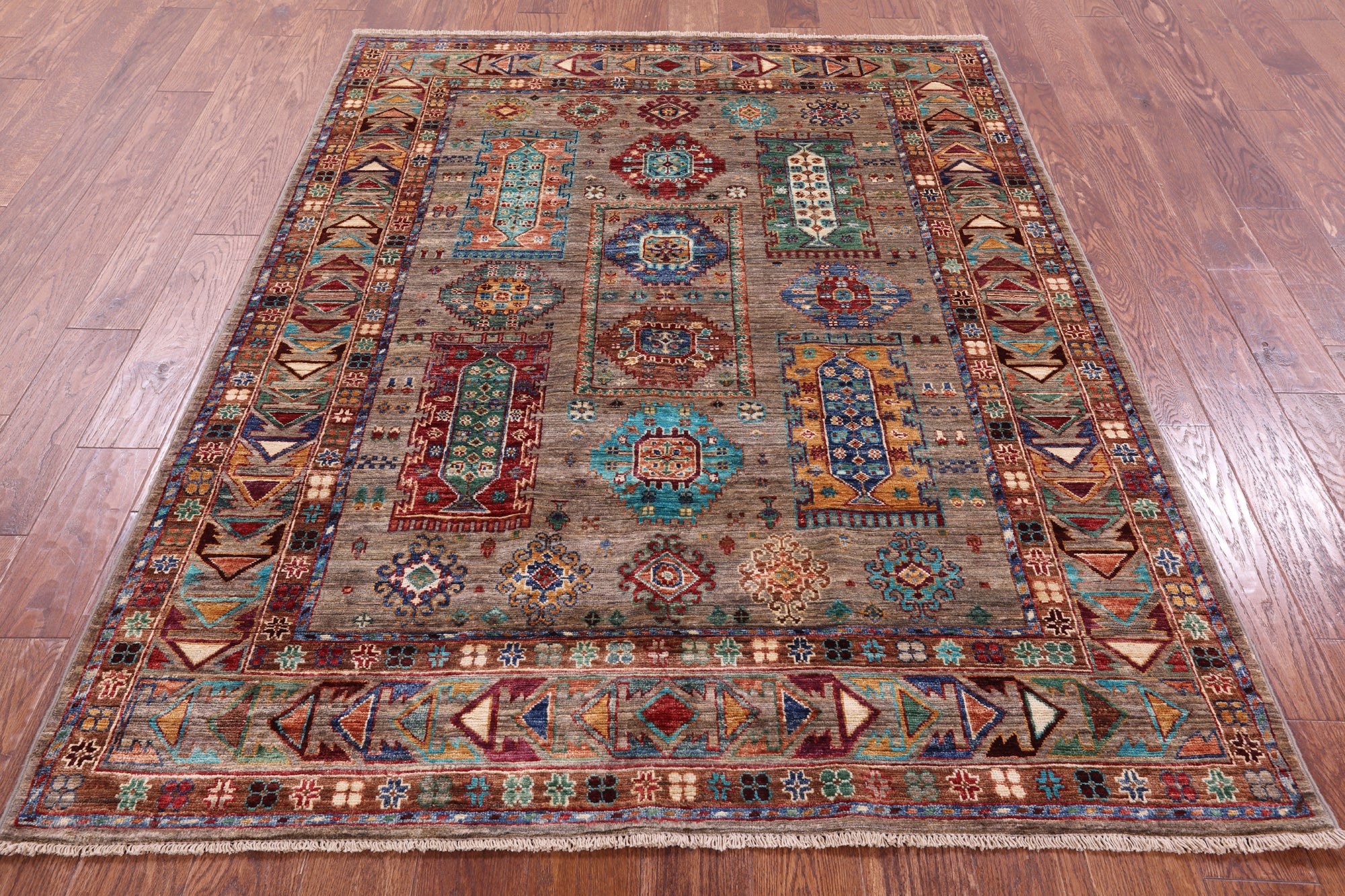 Turkmen Ersari Hand Knotted Wool Rug - 5' 1" X 6' 8" - Golden Nile