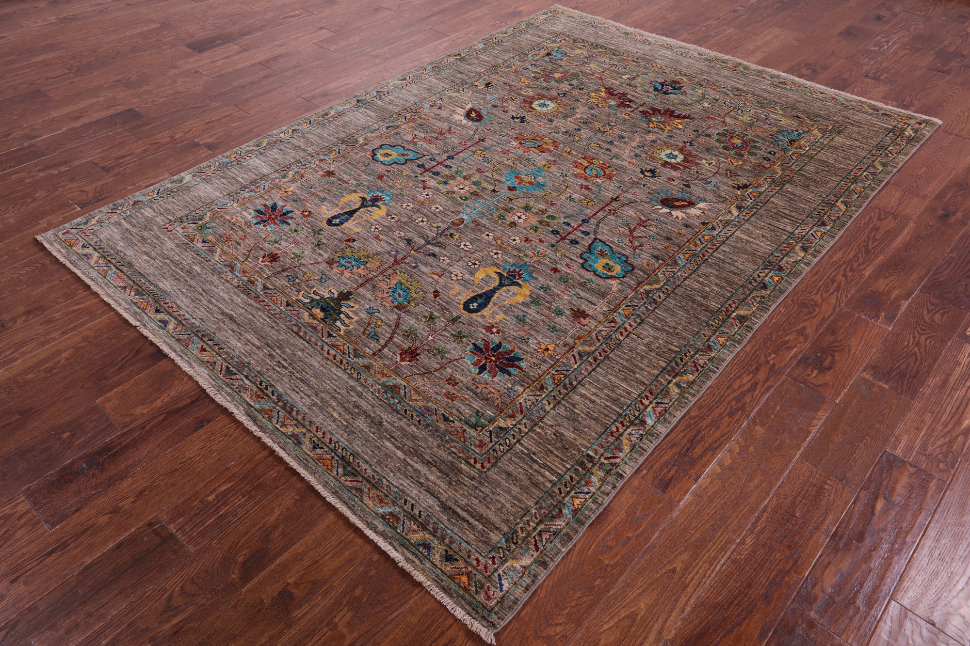 Peshawar Hand Knotted Wool Rug - 5' 9" X 8' 3" - Golden Nile