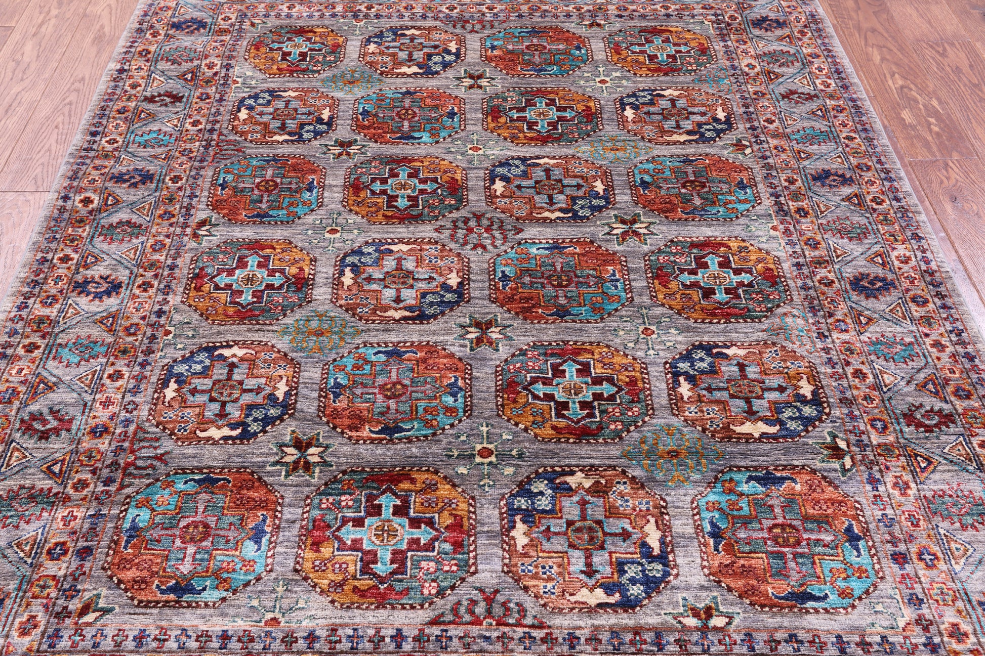 Grey Turkmen Ersari Hand Knotted Wool Rug - 5' 0" X 6' 3" - Golden Nile
