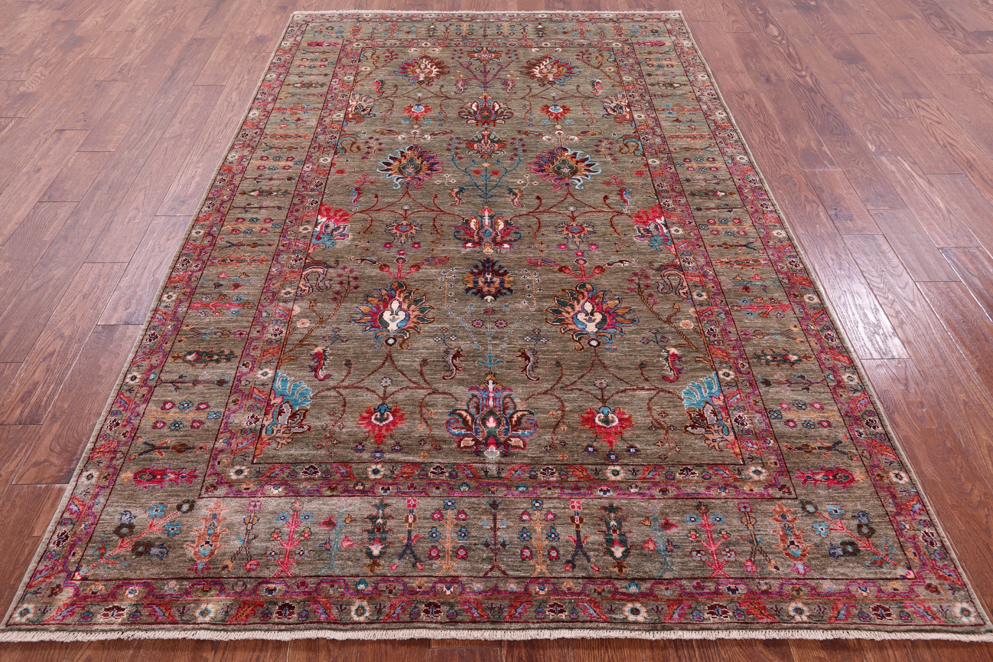 Peshawar Hand Knotted Wool Rug - 5' 10" X 8' 11" - Golden Nile