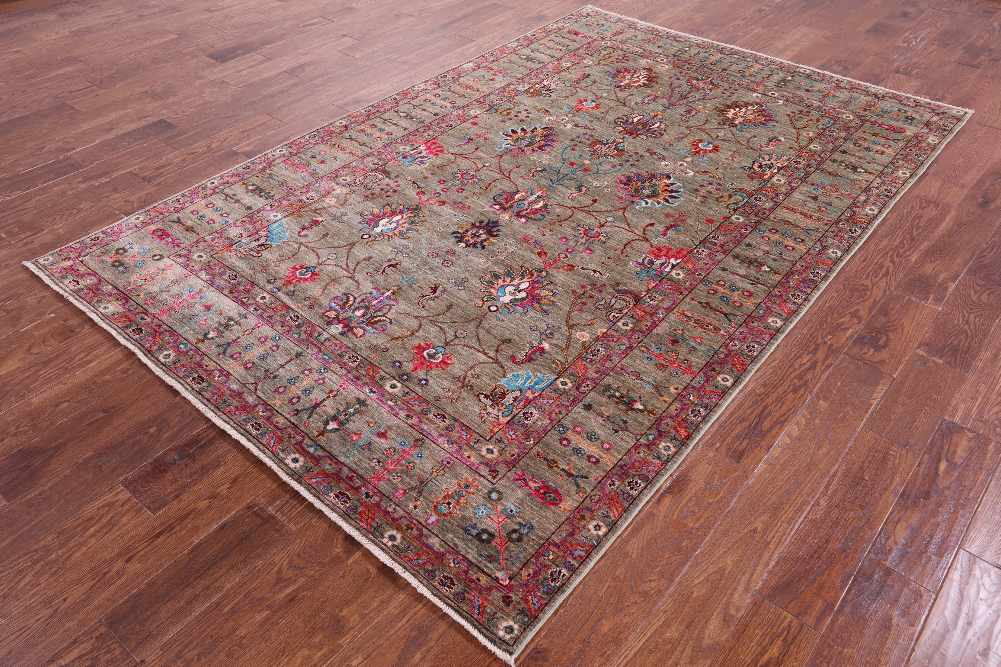 Peshawar Hand Knotted Wool Rug - 5' 10" X 8' 11" - Golden Nile