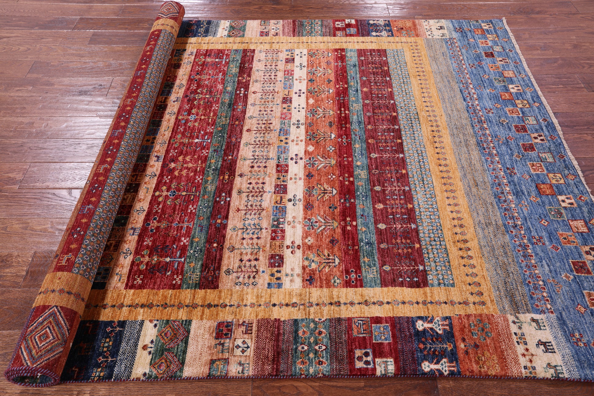Tribal Persian Gabbeh Hand Knotted Wool Rug - 5' 10" X 7' 10" - Golden Nile