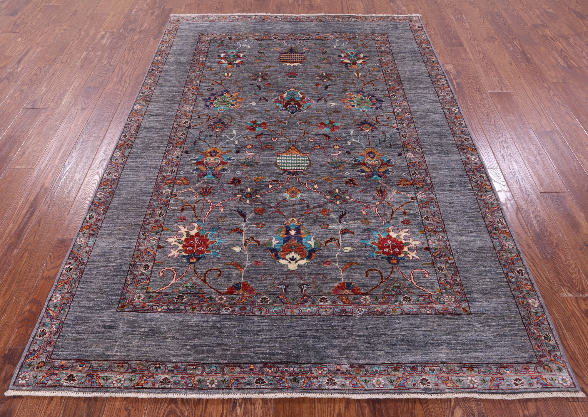 Peshawar Hand Knotted Wool Rug - 5' 9" X 8' 0" - Golden Nile