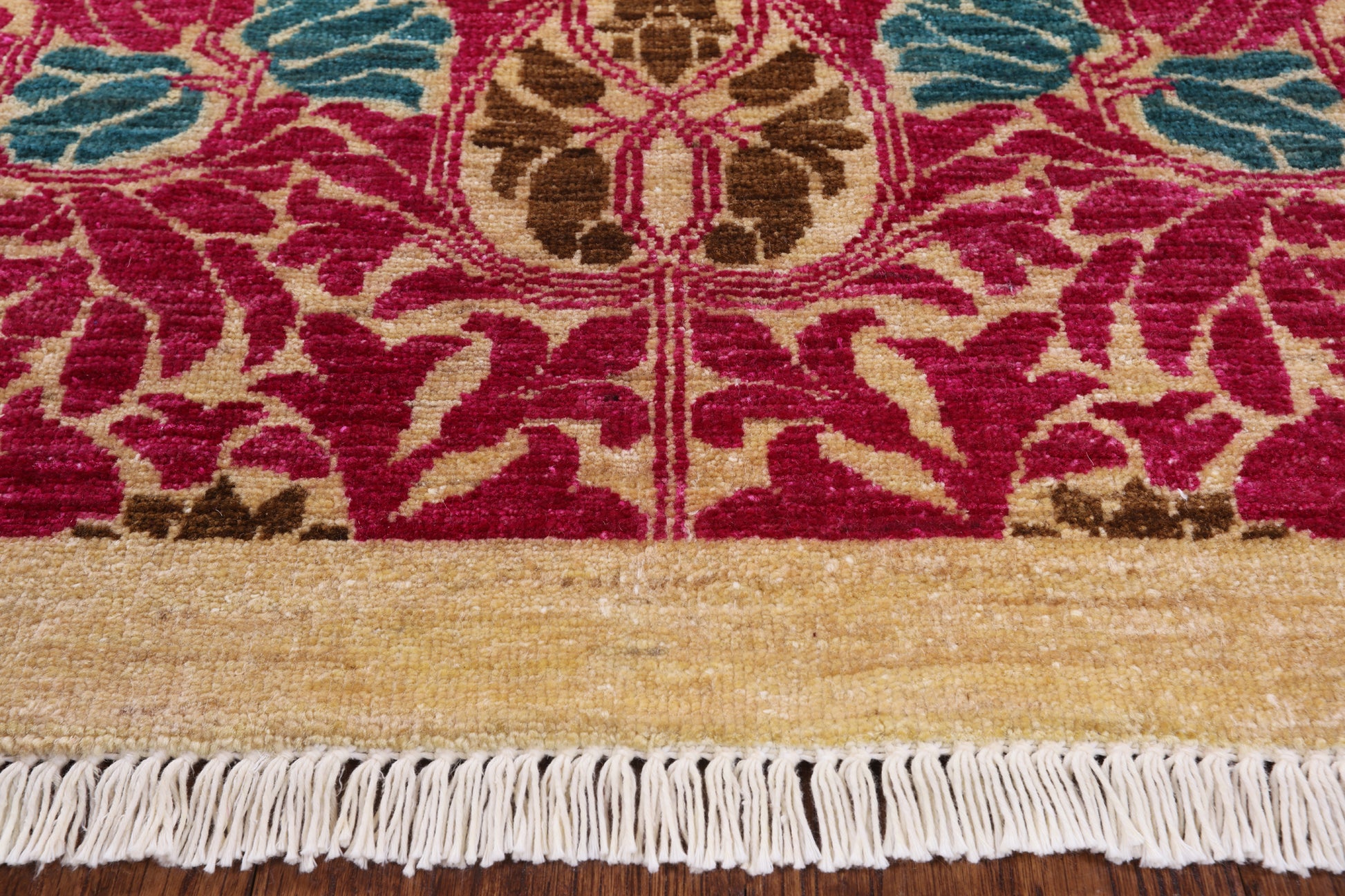 William Morris Hand Knotted Wool Area Rug - 6' 1" X 8' 10" - Golden Nile