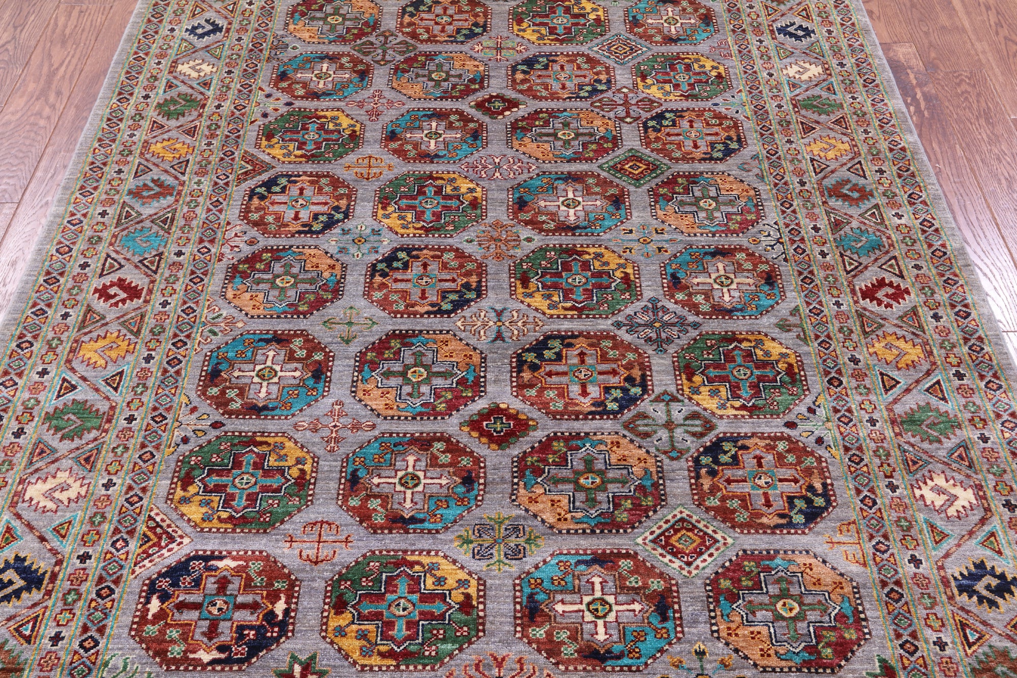 Turkmen Ersari Hand Knotted Wool Rug - 5' 9" X 7' 10" - Golden Nile