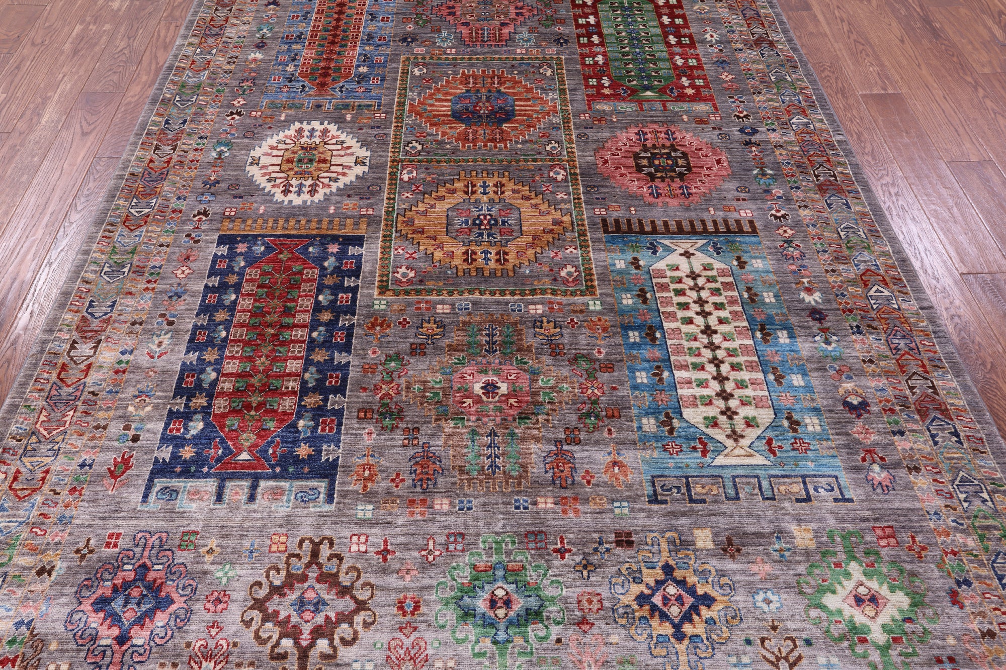 Turkmen Ersari Hand Knotted Wool Rug - 6' 6" X 10' 2" - Golden Nile