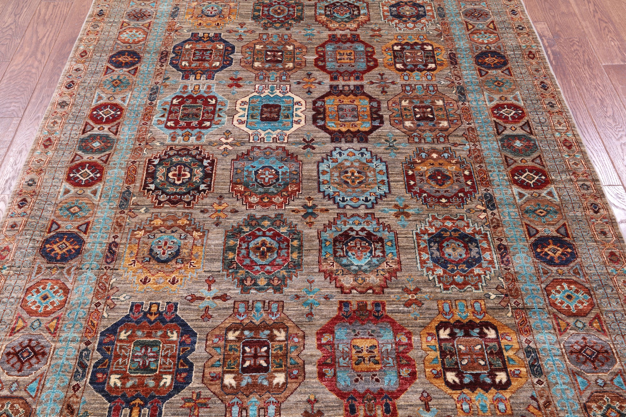 Turkmen Ersari Hand Knotted Wool Rug - 5' 10" X 8' 2" - Golden Nile