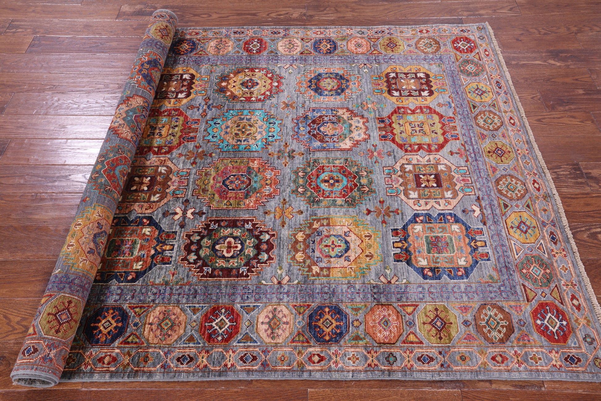 Grey Turkmen Ersari Handmade Wool Rug - 5' 2" X 6' 10" - Golden Nile