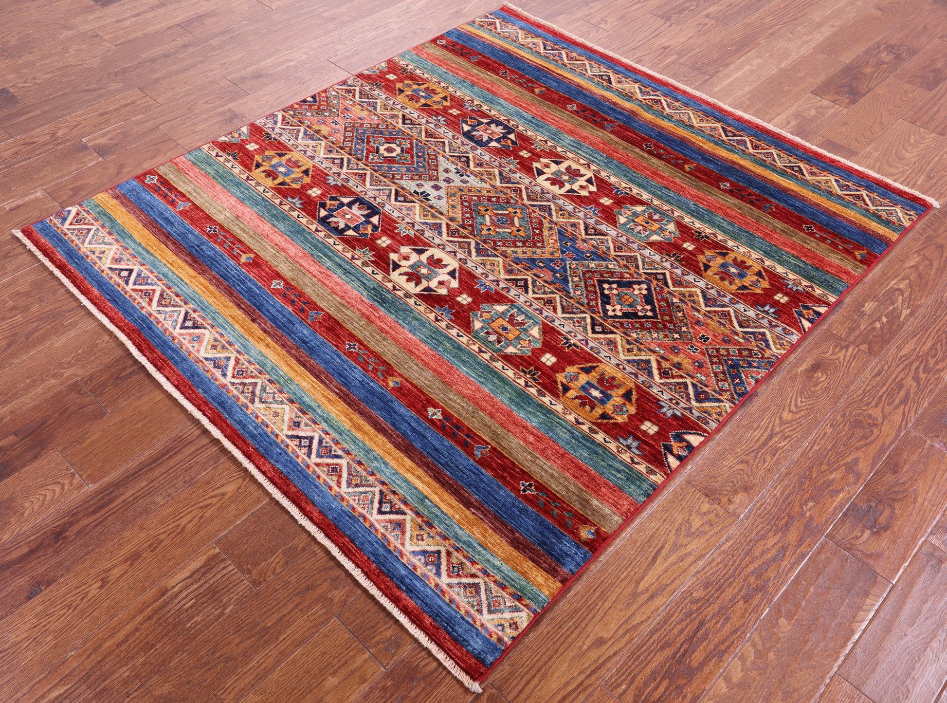 Khorjin Persian Gabbeh Hand Knotted Wool Rug - 4' 11" X 5' 6" - Golden Nile