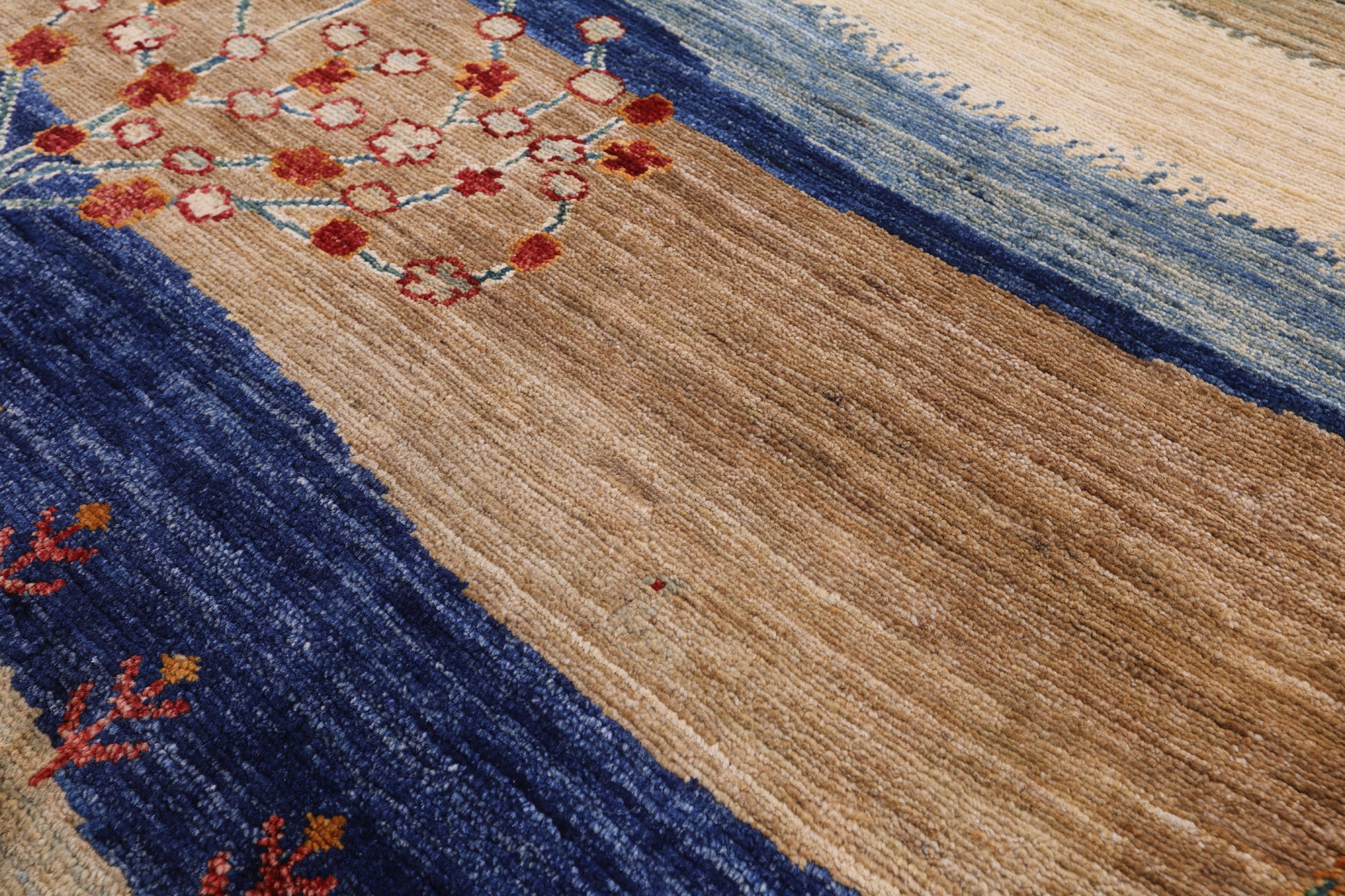 Tribal Persian Gabbeh Hand Knotted Wool Rug - 6' 7" X 9' 7" - Golden Nile