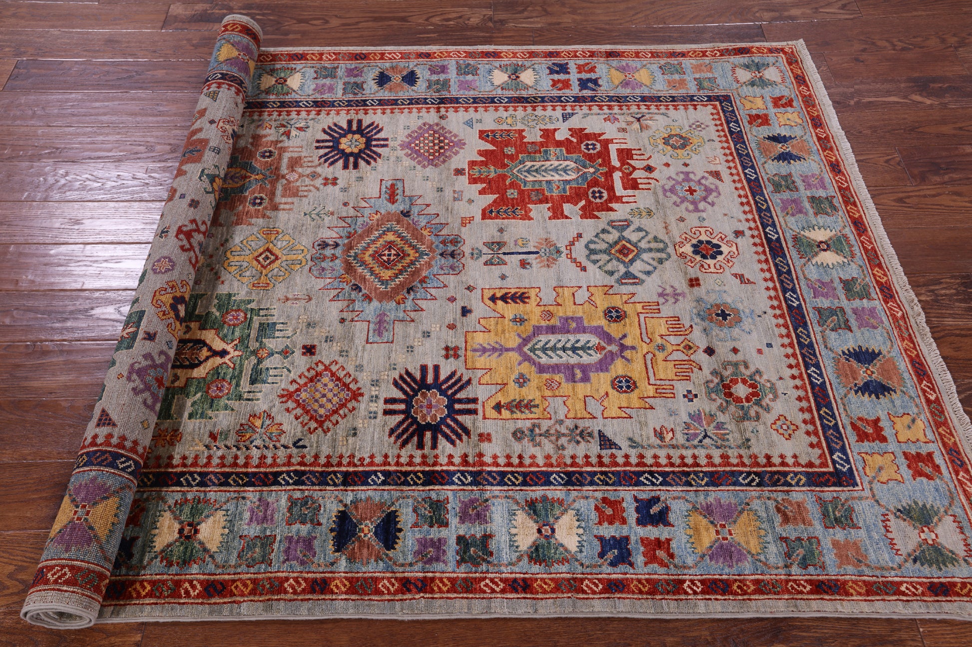 Turkmen Ersari Hand Knotted Wool Rug - 4' 10" X 6' 9" - Golden Nile
