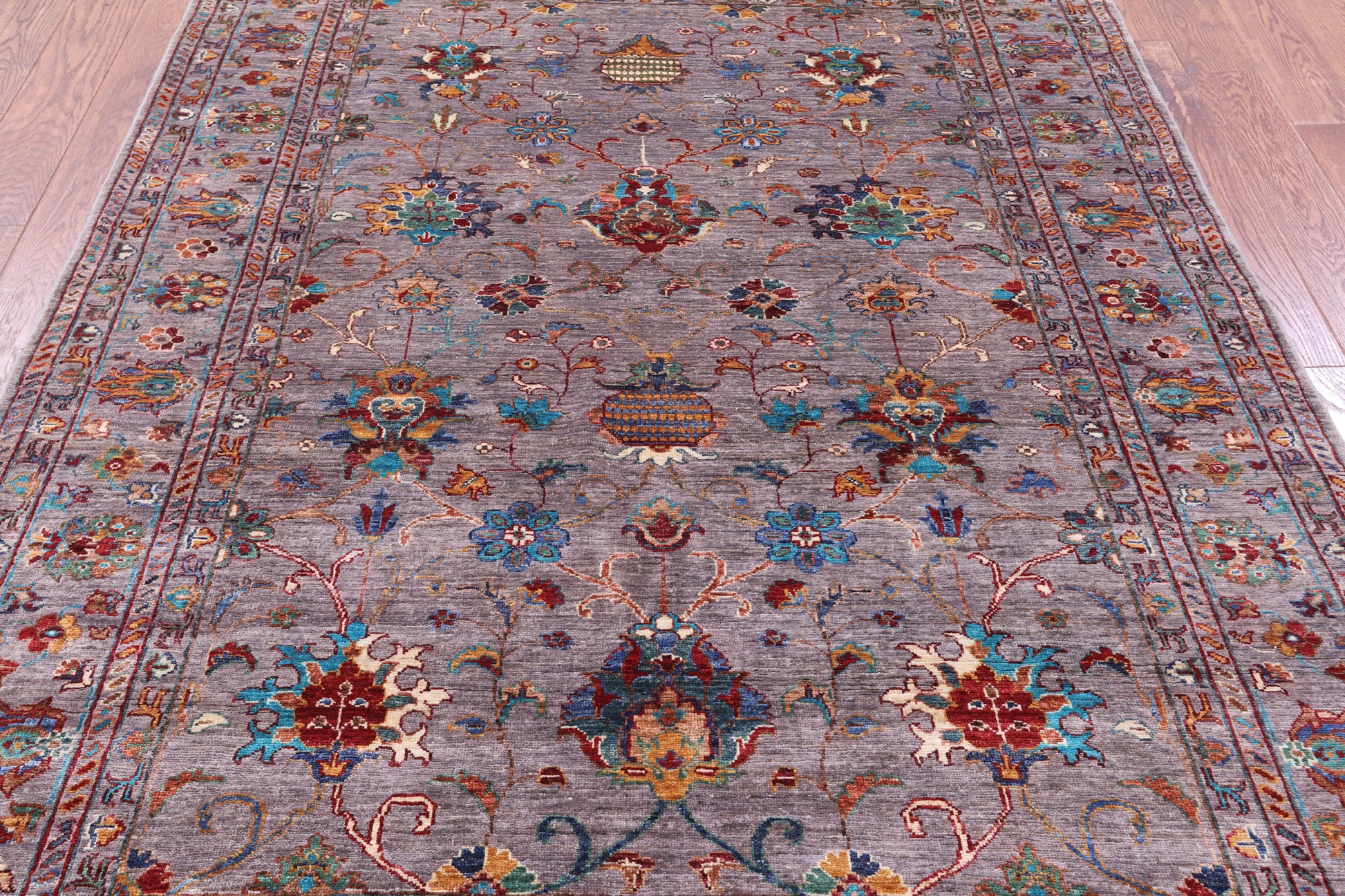 Peshawar Hand Knotted Wool Rug - 5' 9" X 7' 10" - Golden Nile