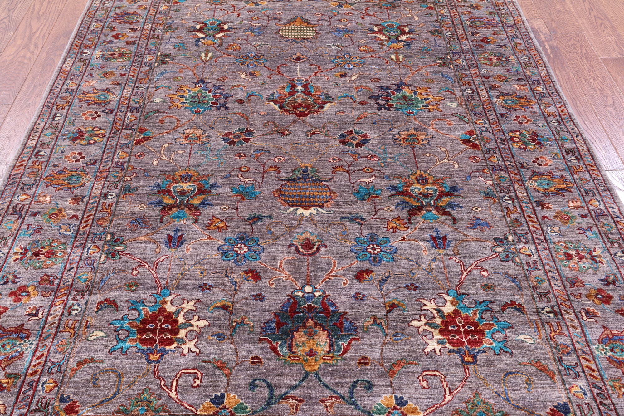 Peshawar Hand Knotted Wool Rug - 5' 9" X 7' 10" - Golden Nile
