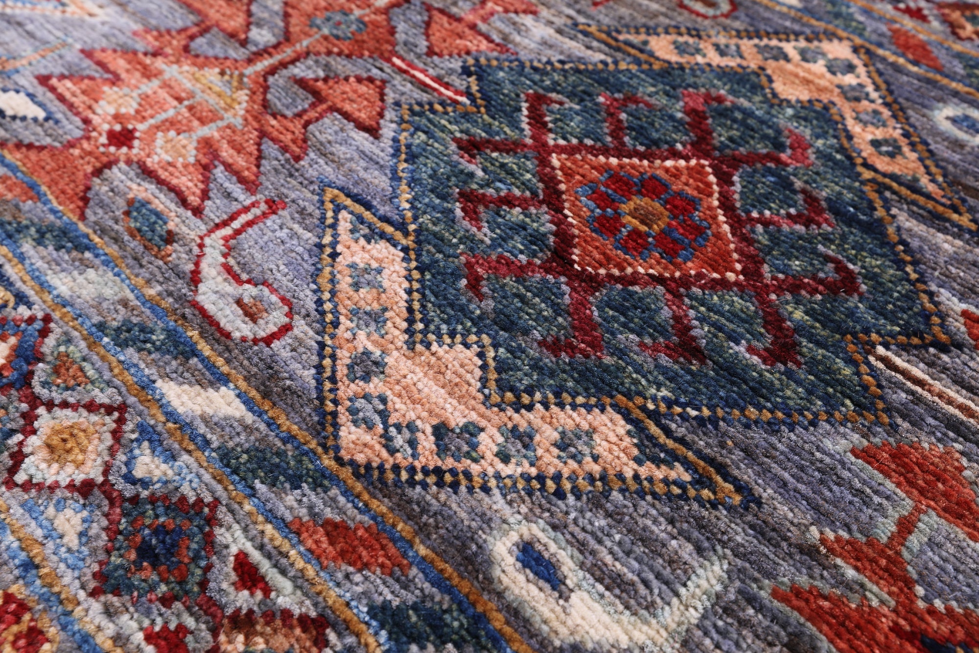 Khorjin Persian Gabbeh Handmade Wool Rug - 3' 3" X 4' 10" - Golden Nile