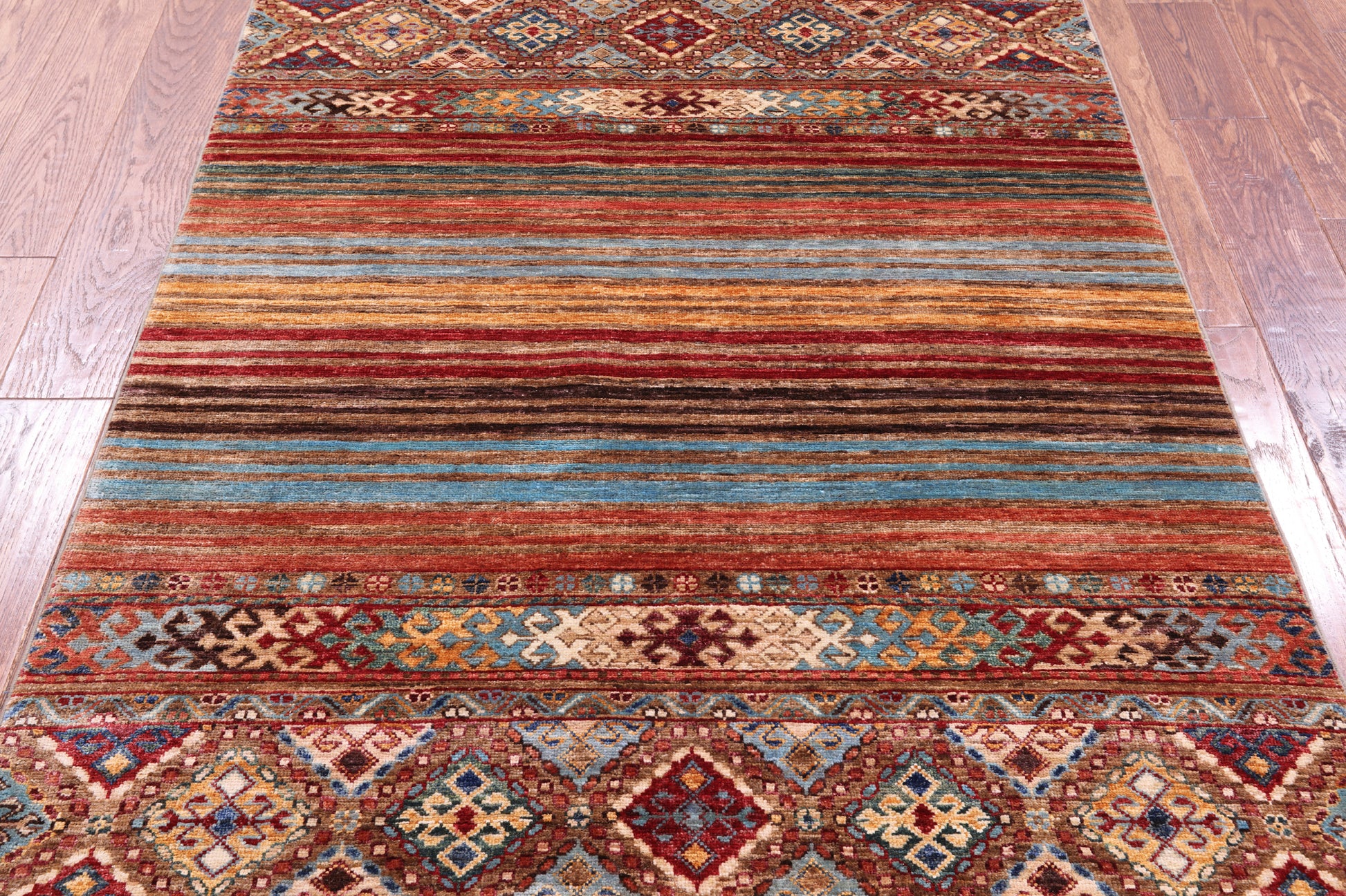 Khorjin Persian Gabbeh Hand Knotted Wool Rug - 4' 0" X 6' 0" - Golden Nile