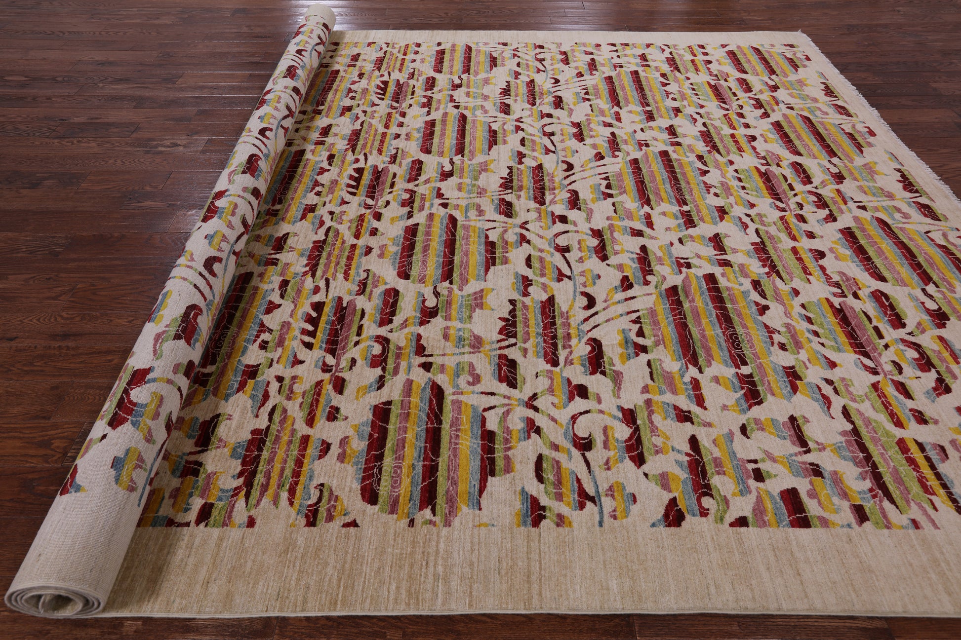 Ivory William Morris Rose Garden Hand Knotted Wool Area Rug - 10' 1" X 14' 0" - Golden Nile