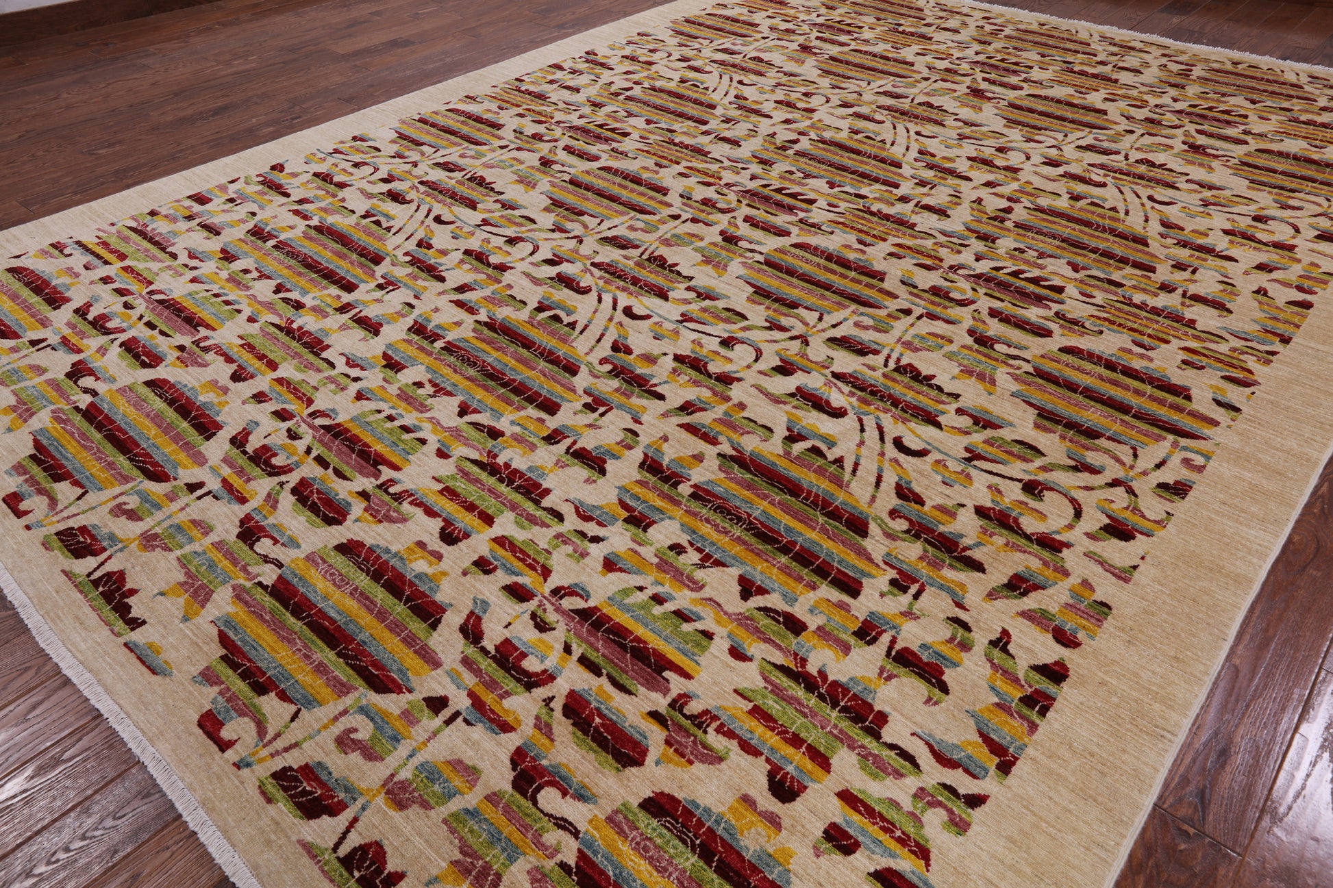 Ivory William Morris Rose Garden Hand Knotted Wool Area Rug - 10' 1" X 14' 0" - Golden Nile