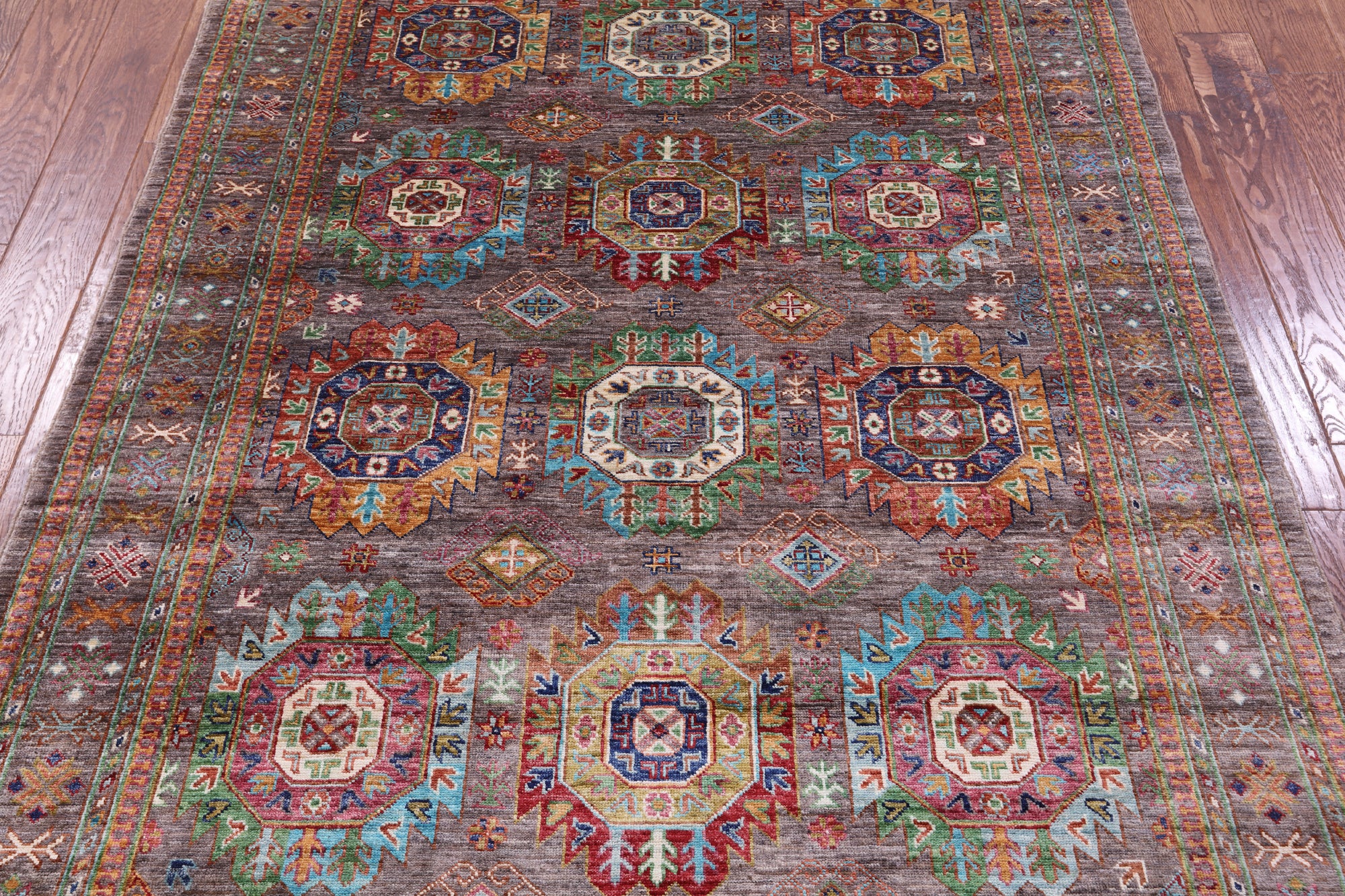 Turkmen Ersari Hand Knotted Wool Rug - 5' 1" X 7' 0" - Golden Nile