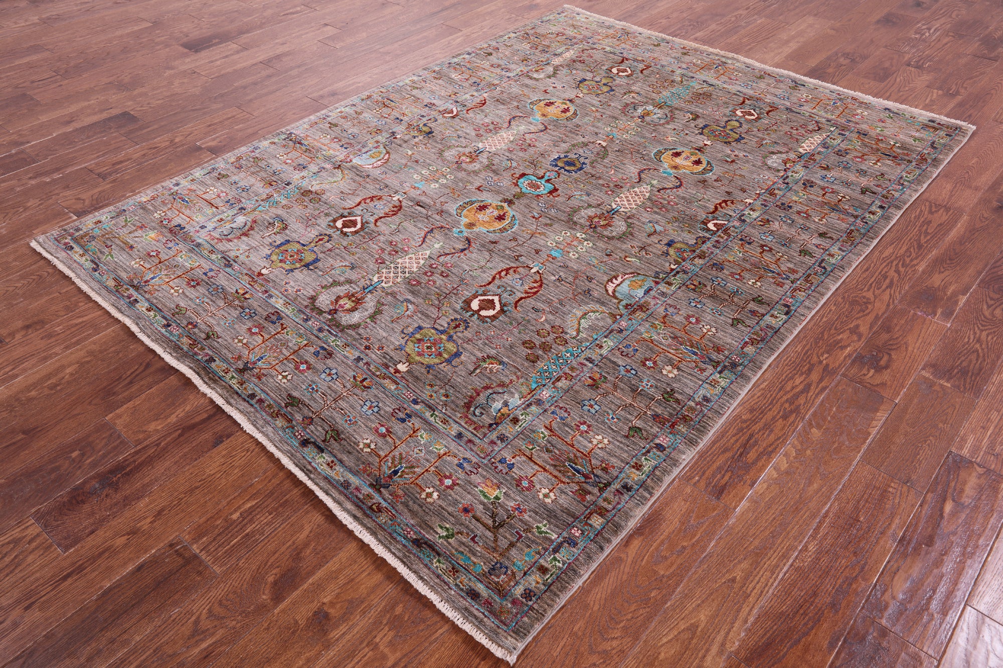 Peshawar Hand Knotted Wool Rug - 5' 9" X 7' 9" - Golden Nile