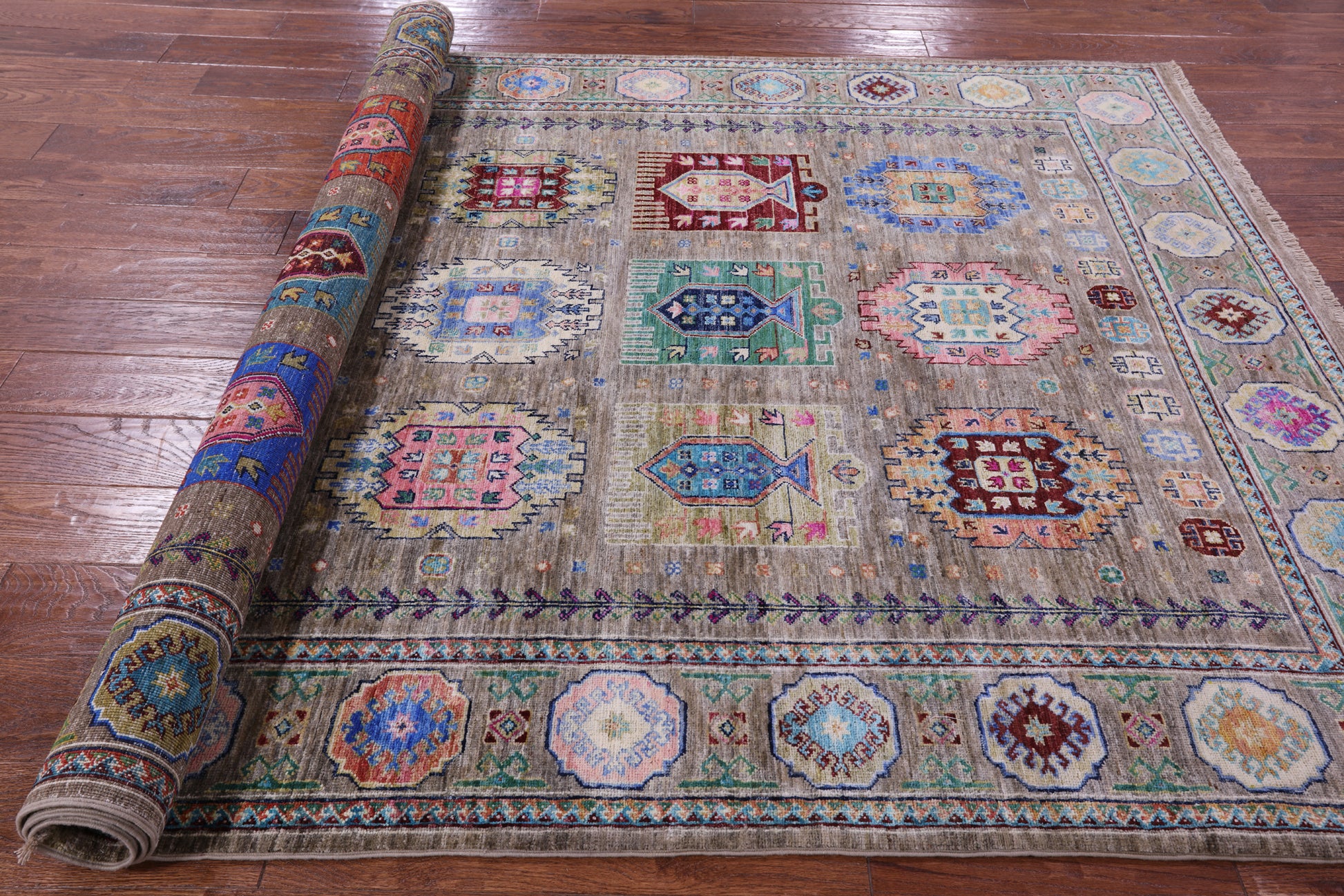 Turkmen Ersari Hand Knotted Wool Rug - 5' 7" X 8' 2" - Golden Nile