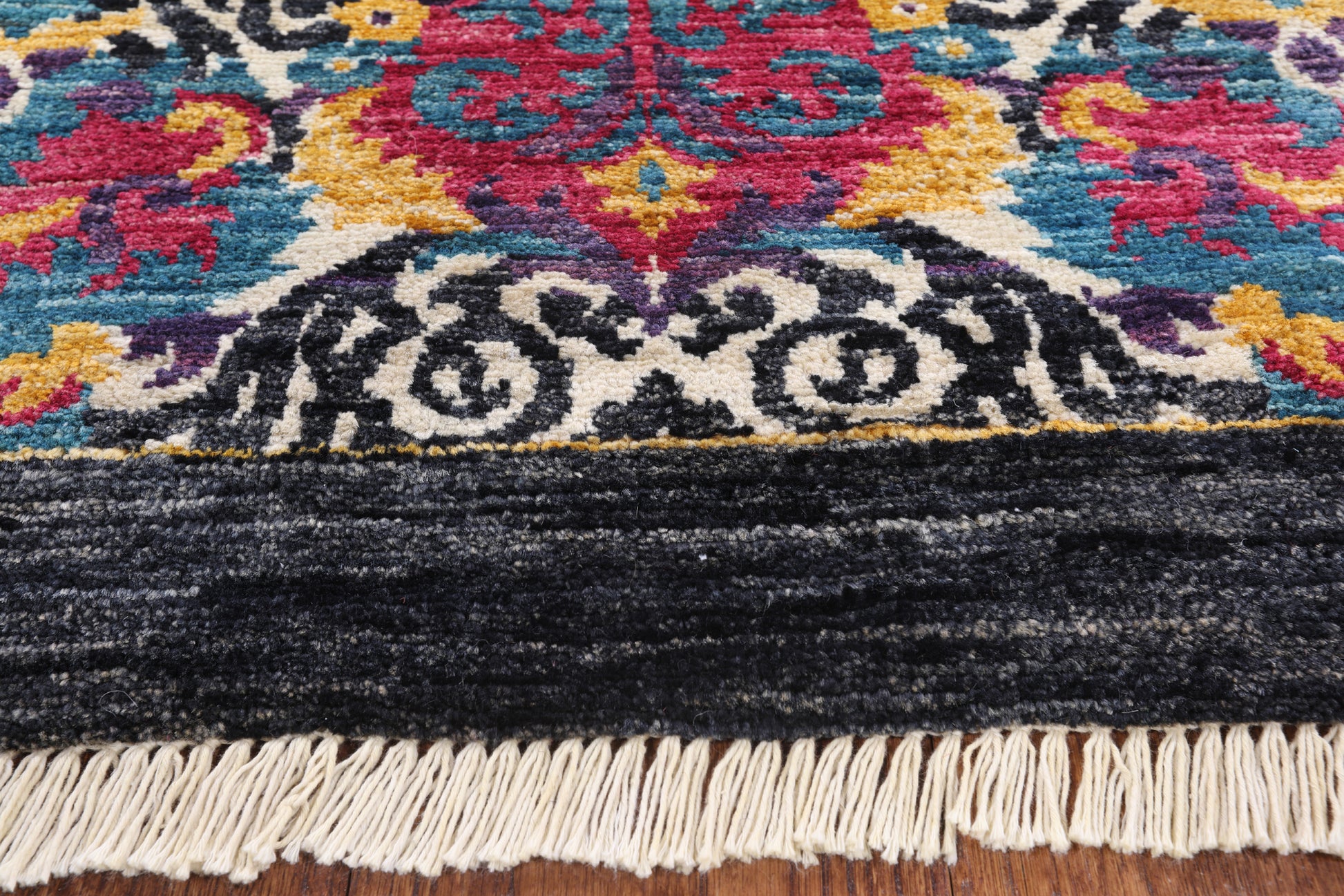 William Morris Hand Knotted Wool Area Rug - 6' 0" X 8' 10" - Golden Nile
