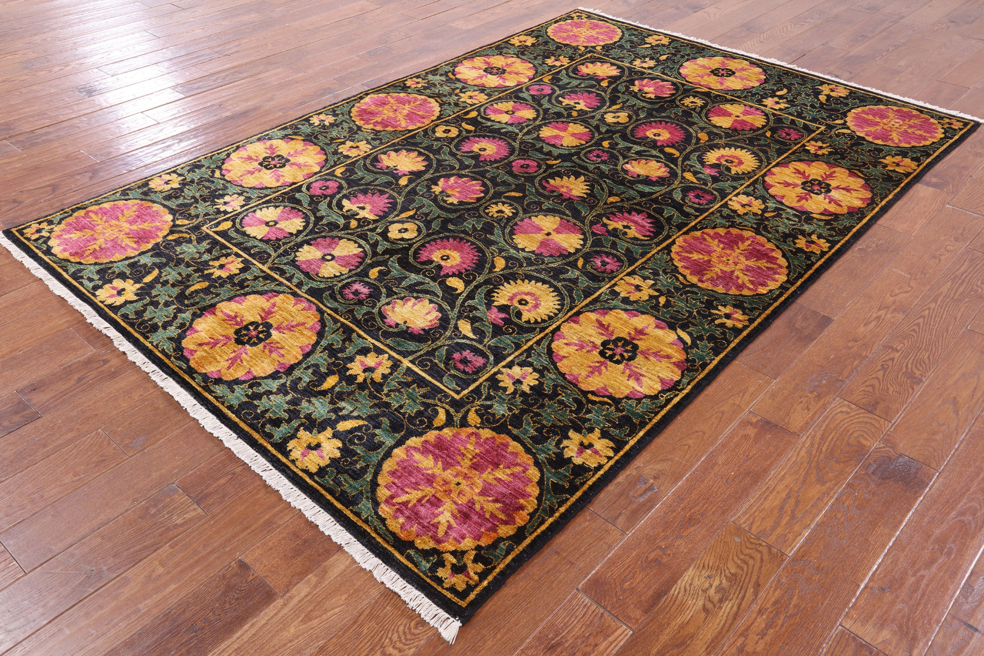 Black William Morris Handmade Wool Area Rug - 6' 2" X 9' 1" - Golden Nile