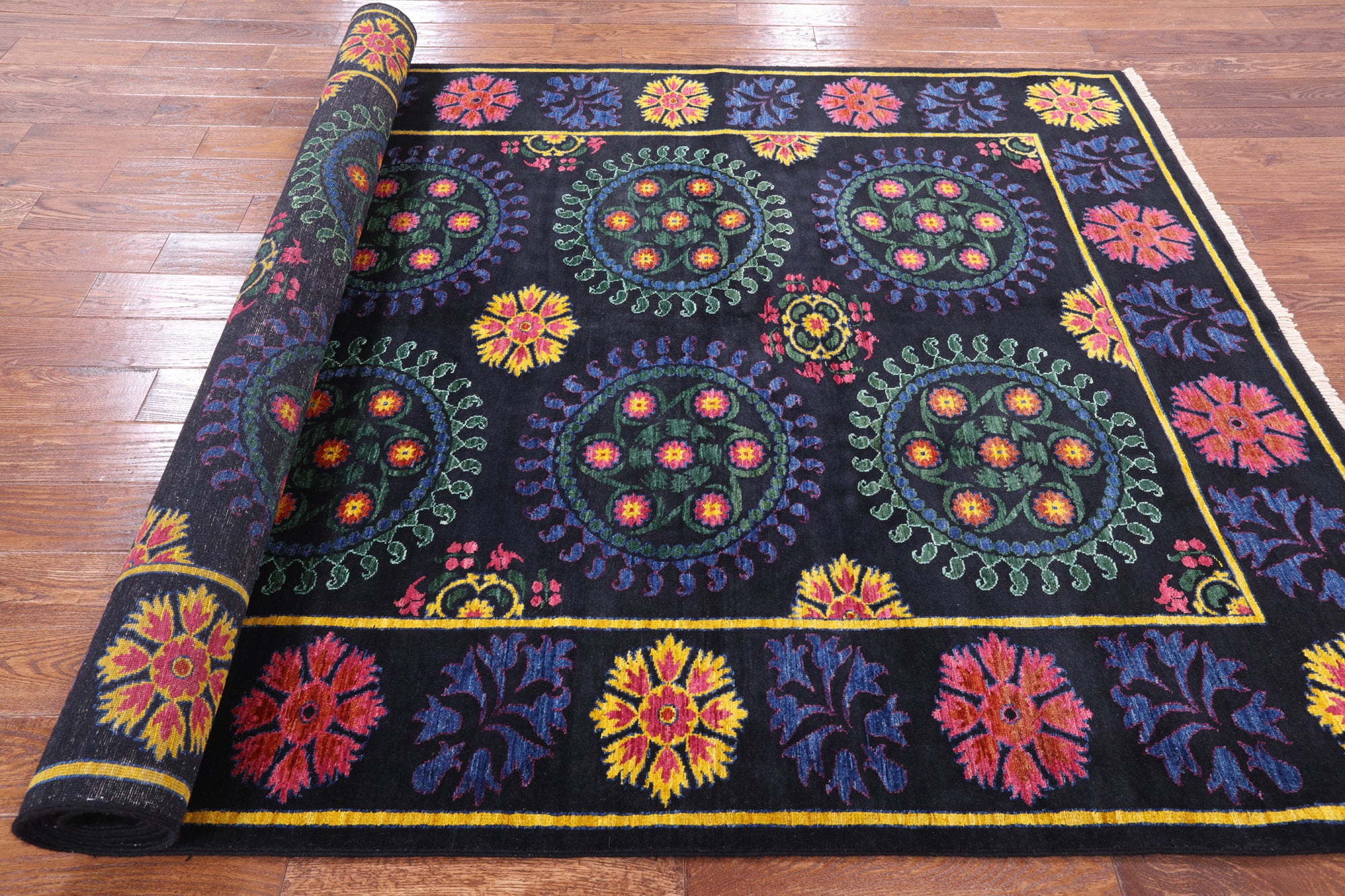 Black William Morris Hand Knotted Wool Area Rug - 6' 3" X 11' 5" - Golden Nile