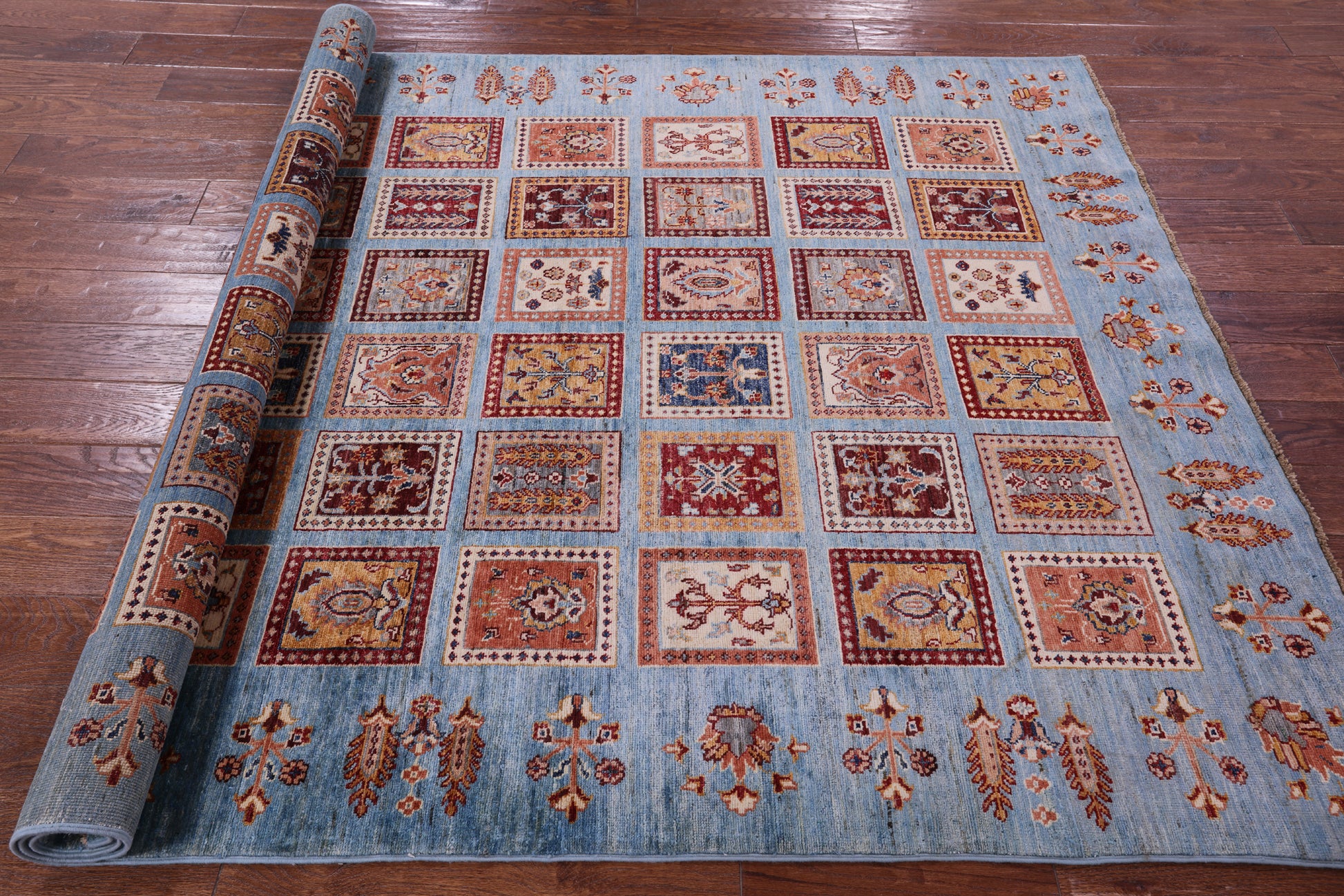 Blue Garden Design Persian Handmade Wool Rug - 5' 6" X 7' 10" - Golden Nile