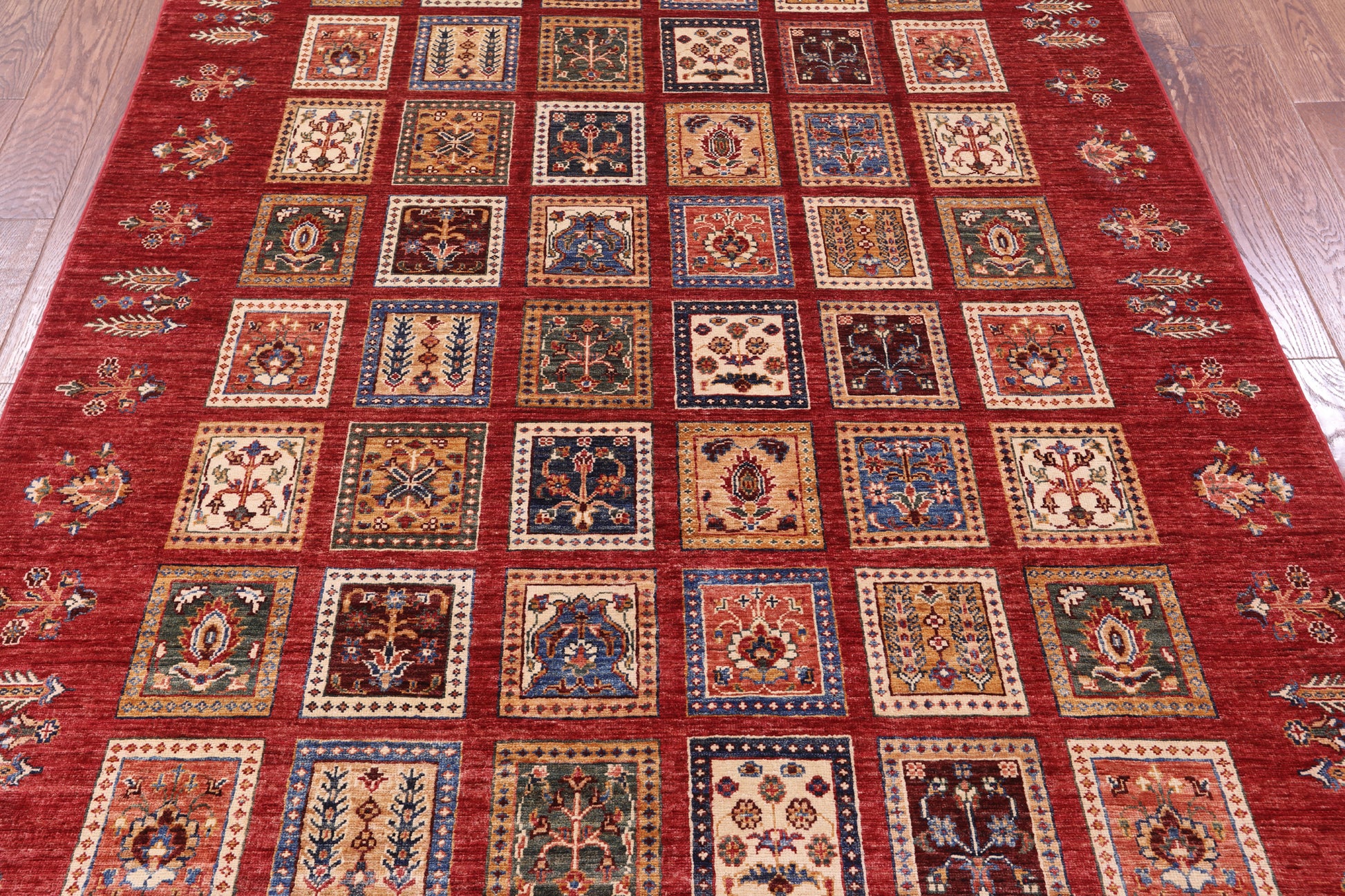 Red Garden Design Persian Handmade Wool Rug - 5' 11" X 7' 10" - Golden Nile